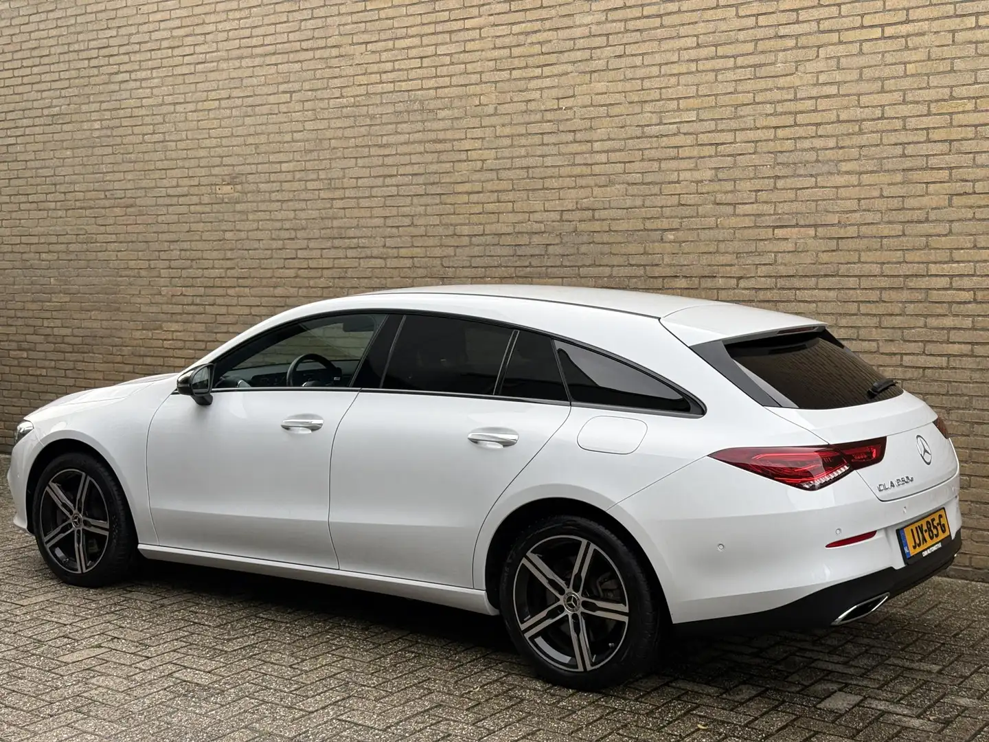 Mercedes-Benz CLA 250 Shooting Brake 250e | Navigatie | Sfeerverlichting Blanc - 2