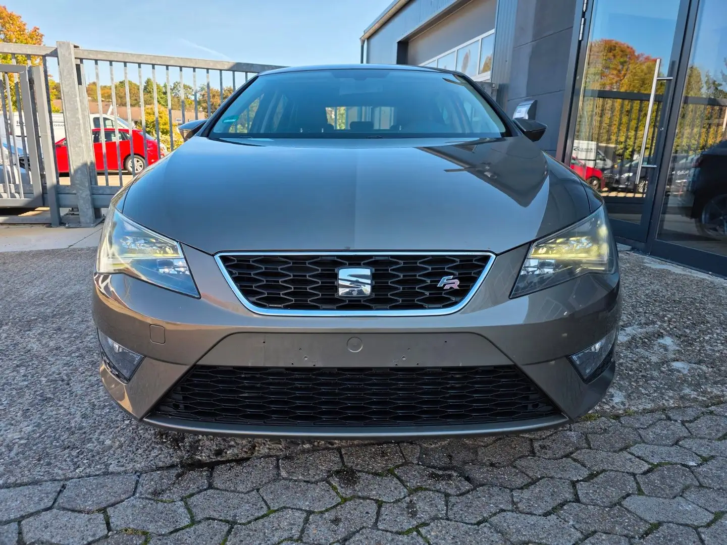 SEAT Leon FR 1.4TSI Hnědá - 2