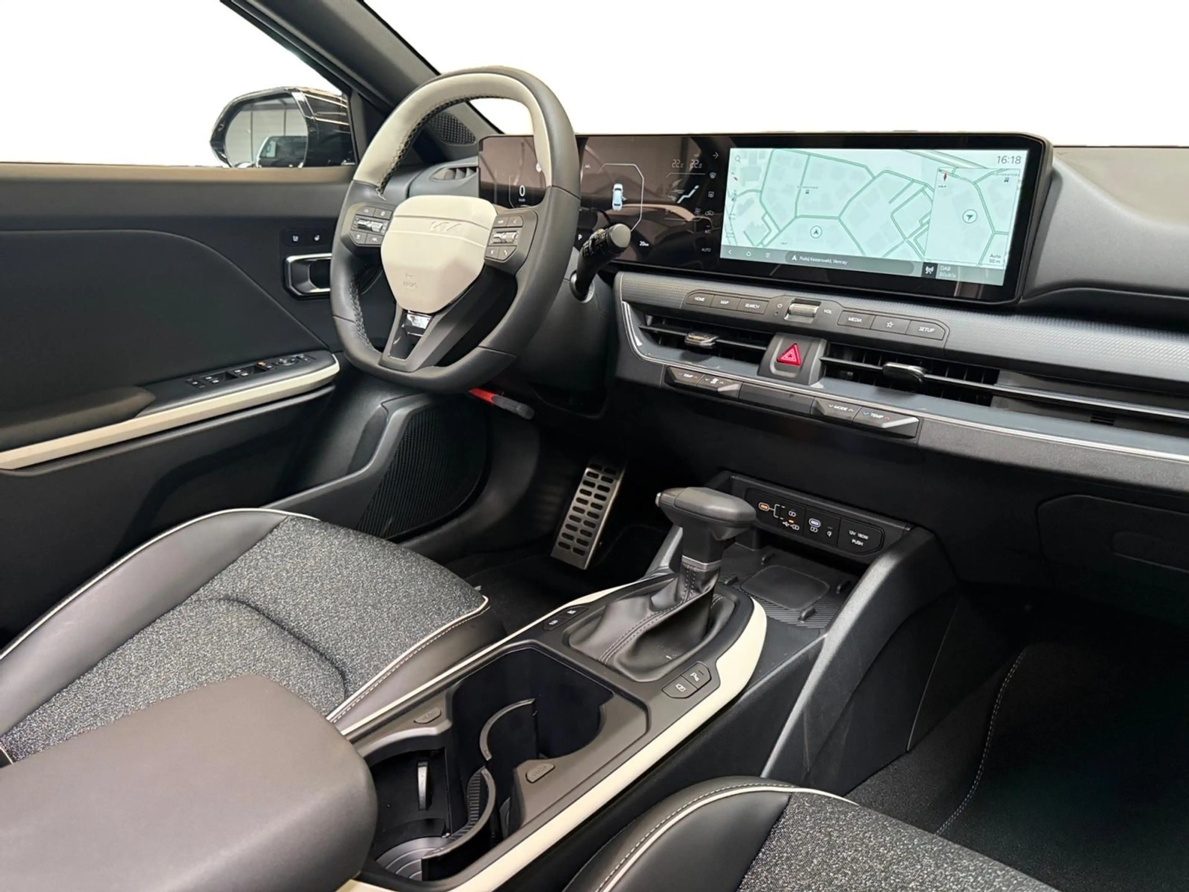 Kia K4 Sportswagon 1.0 T-GDi MHEV GT-Line Launch Edition — photo 3