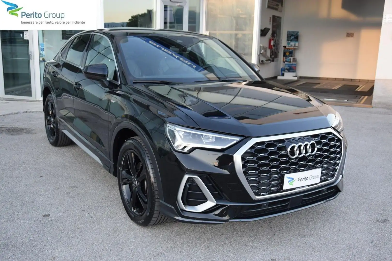 Audi Q3 SPB 35 TDI S tronic S line edition Schwarz - 1
