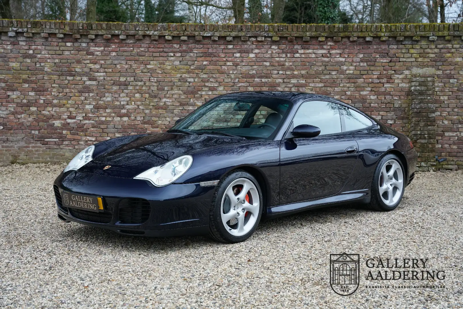 Porsche 996 996 Carrera 4S Finished in the timelessly beautifu Blauw - 1