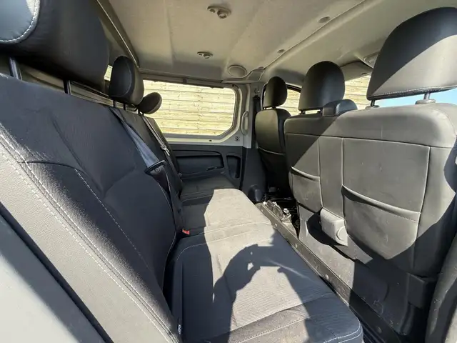 Renault Trafic view 13