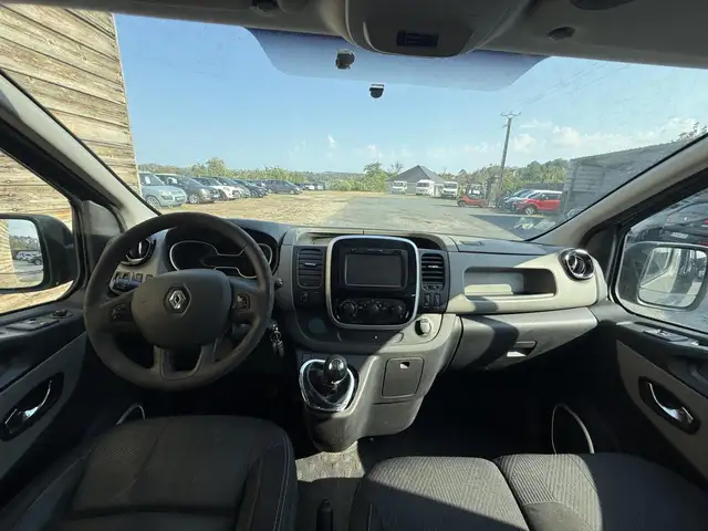 Renault Trafic view 14