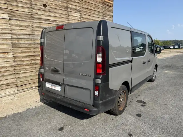 Renault Trafic view 7