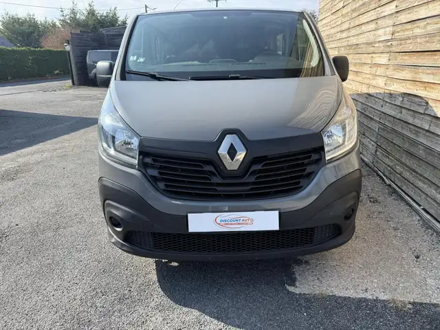 Renault Trafic view 10