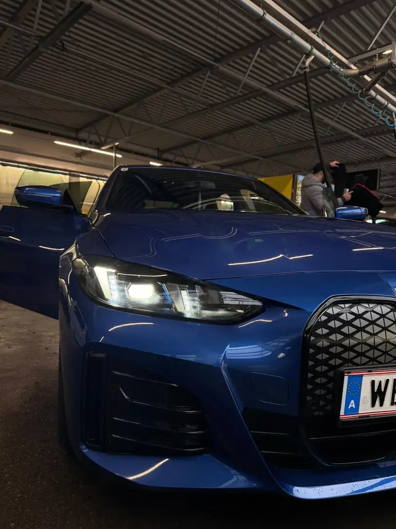 BMW i4 Gran Coupe eDrive35 67,1kWh Blau - 2