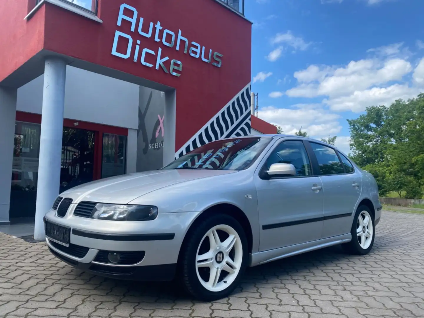 SEAT Toledo Signo 1.6 74KW Klima Standheizg Argintiu - 1