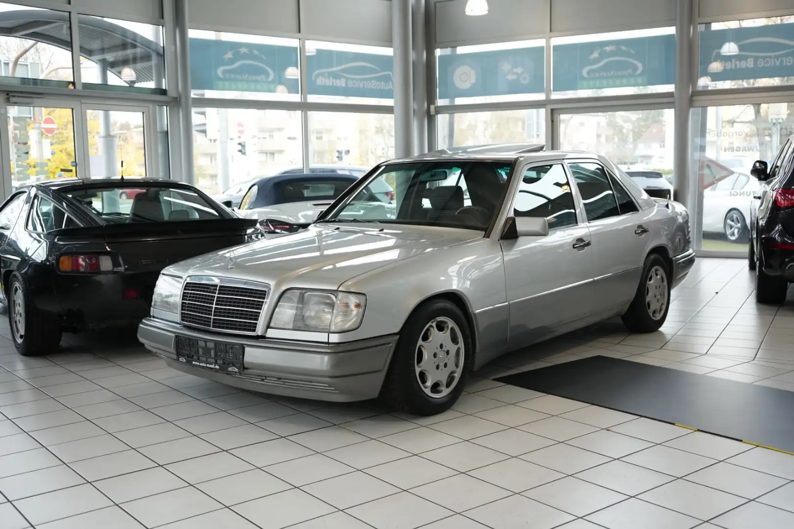 Mercedes-Benz 280 E Limousine W124 Automatik *1.Hand Silber - 2