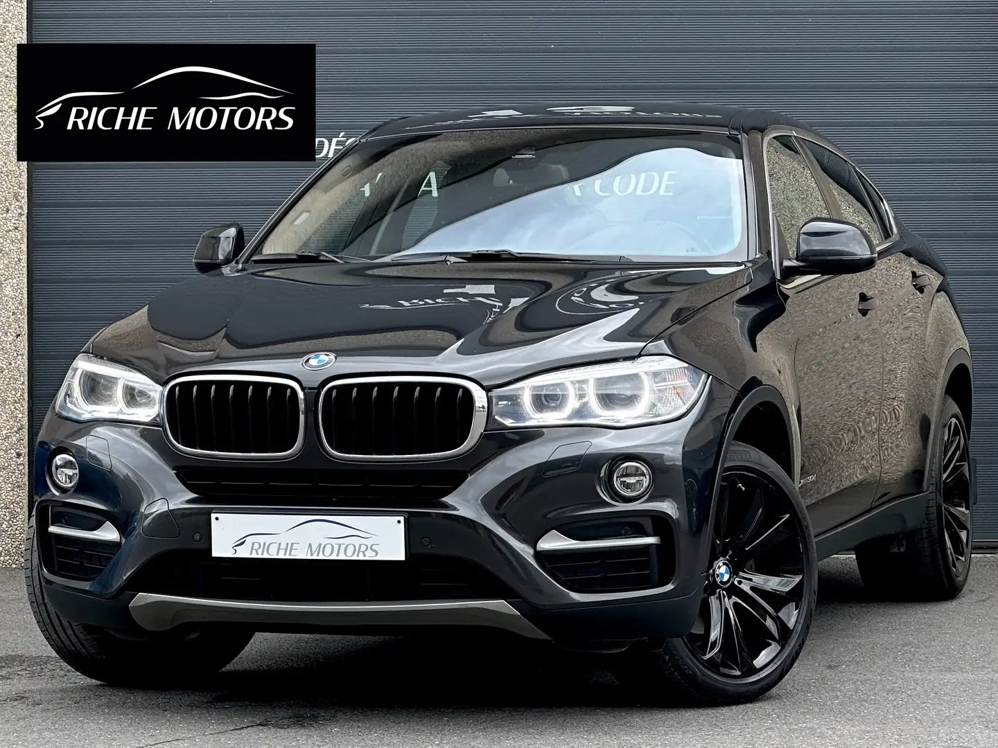 BMW X6 30d xDrive / LED / HiFi / HUD / 20" / Keyless Gris - 1
