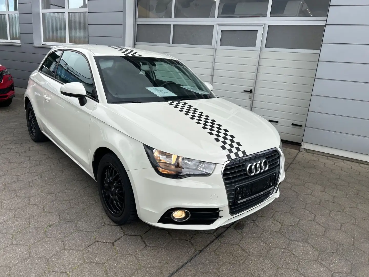Audi A1 ambition Sportsitze erst 64.000 km Blanco - 1