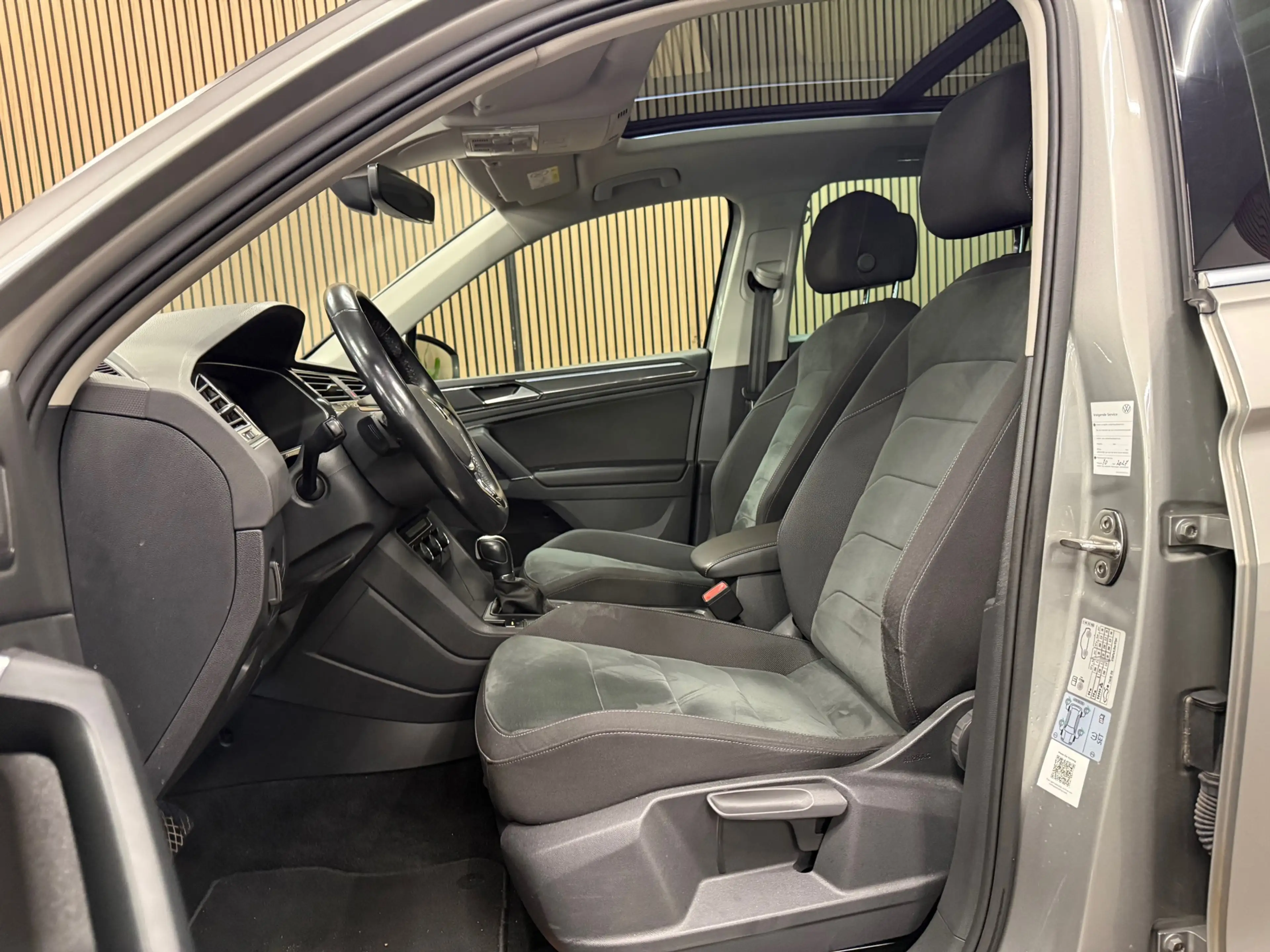 Volkswagen Tiguan 1.4 TSI 4Motion Highline * 1e Eig / Automaat / Pan — photo 12