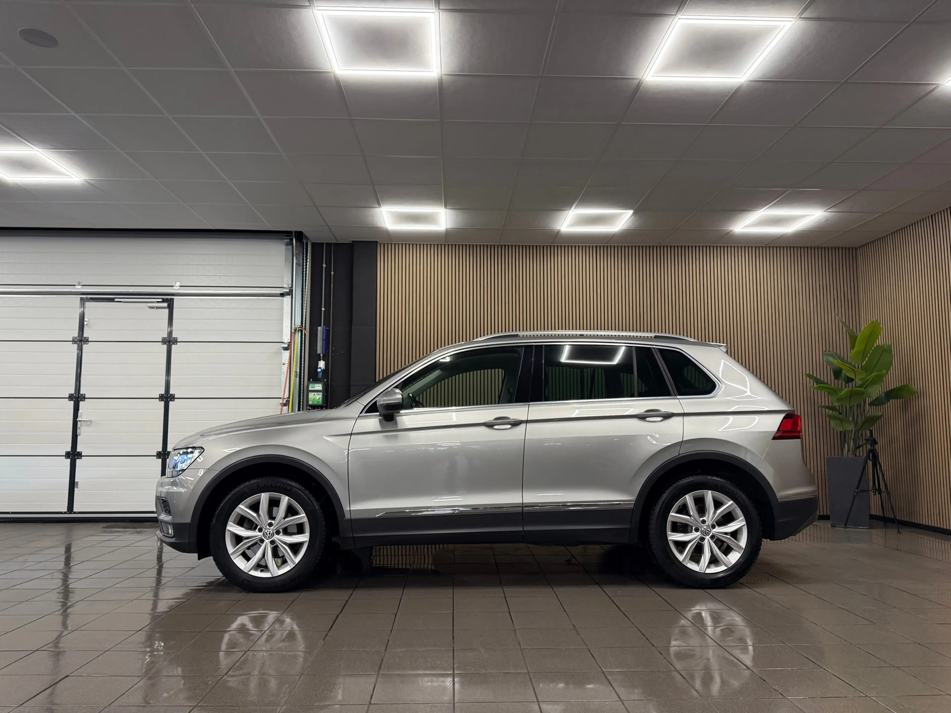 Volkswagen Tiguan 1.4 TSI 4Motion Highline * 1e Eig / Automaat / Pan — photo 2