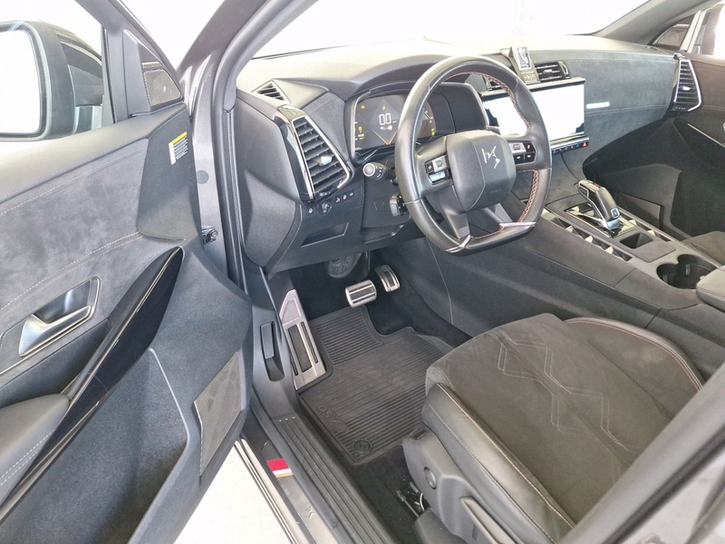 DS Automobiles DS 7 DS 7 Crossback Performance Line — photo 10
