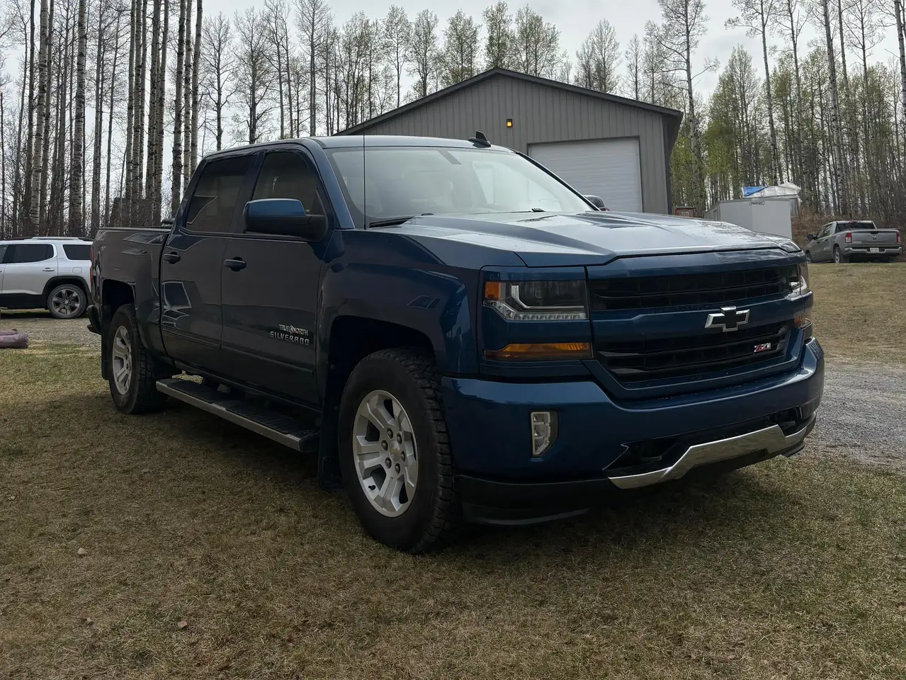 Chevrolet Silverado 1500 снимка Chevrolet Silverado 1500