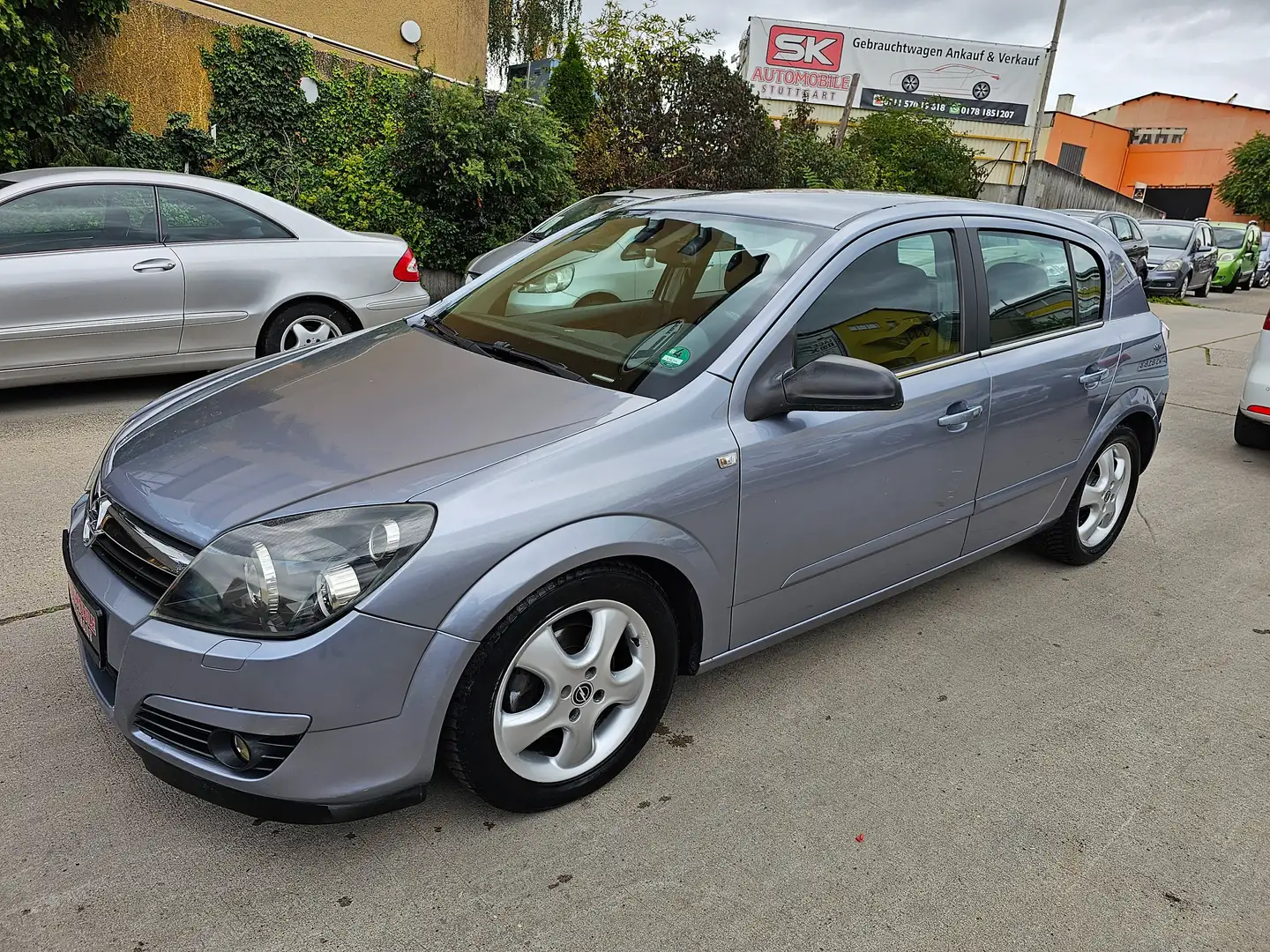 Opel Astra Elegance Automatik Gris - 1