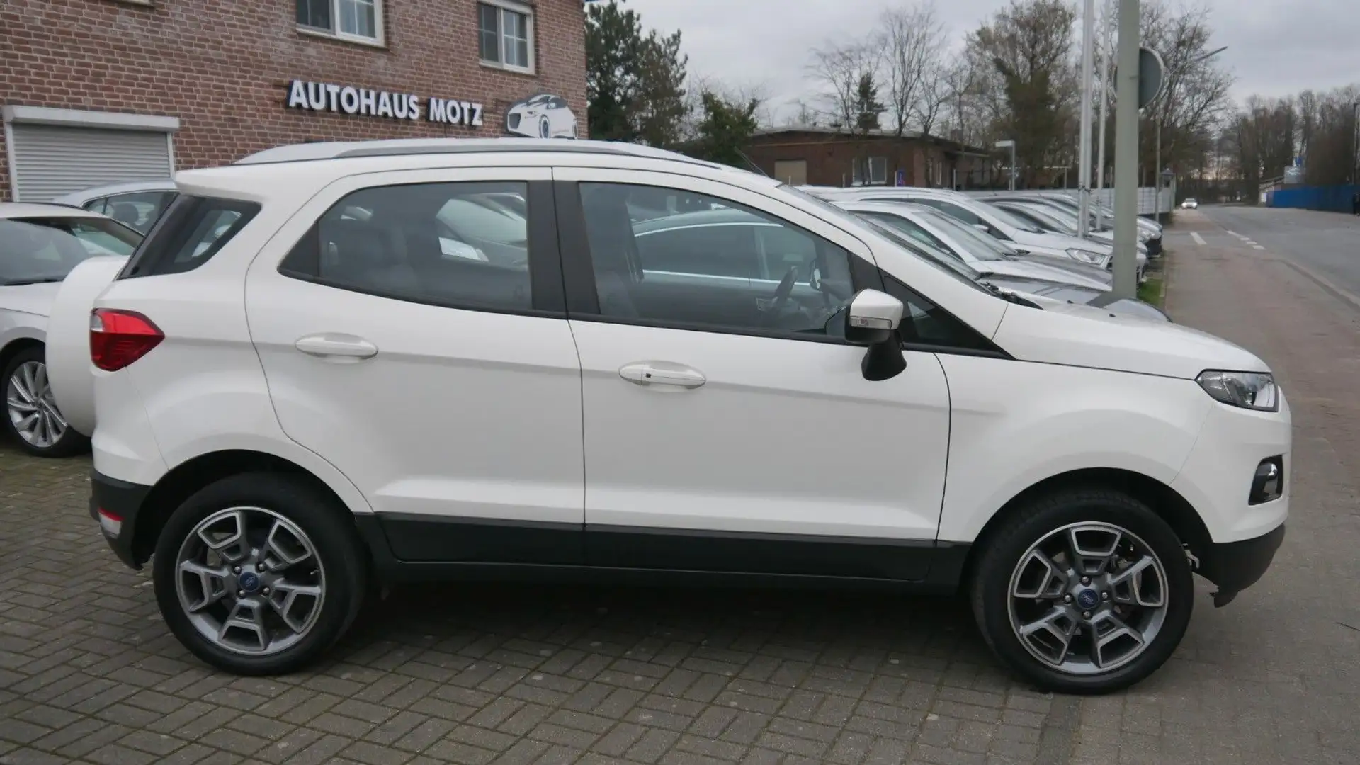 Ford EcoSport Titanium Beyaz - 2