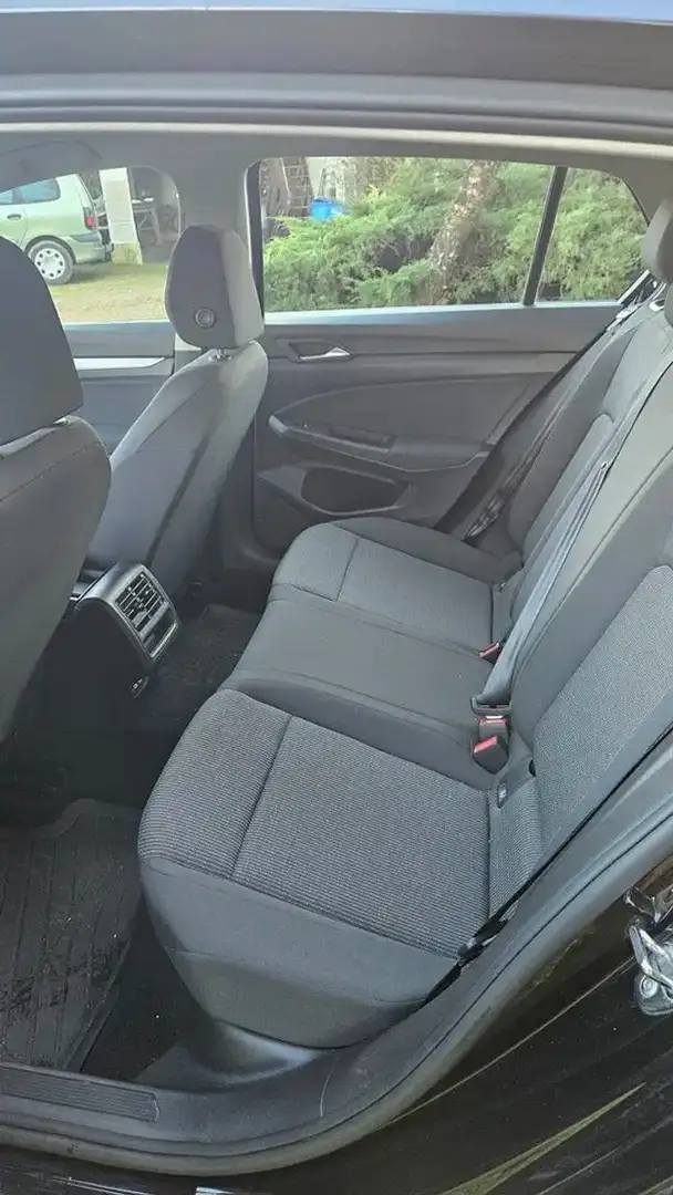 Volkswagen Golf 1.0 TSI OPF Life Zwart - 2