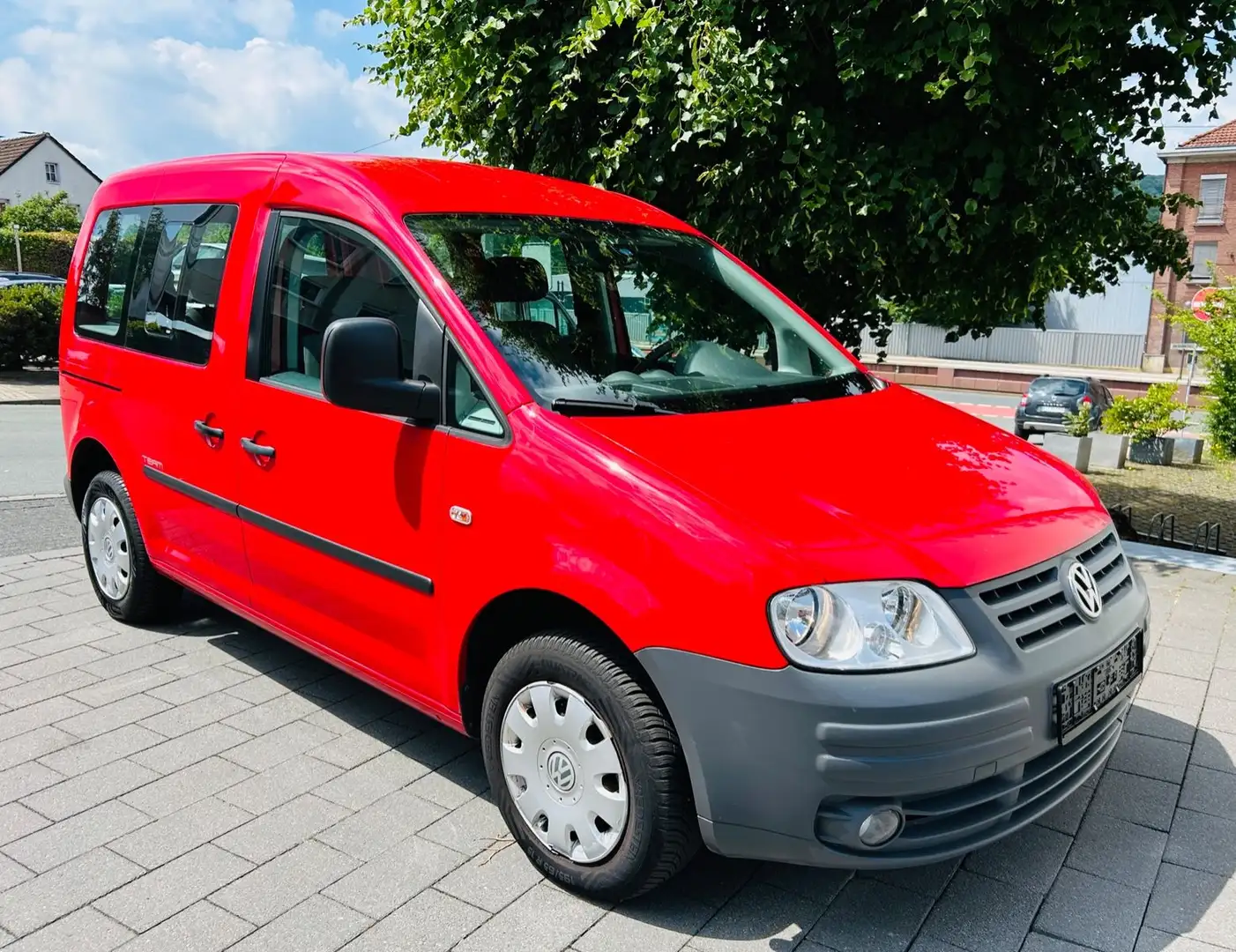 Volkswagen Caddy Life Team Rot - 1