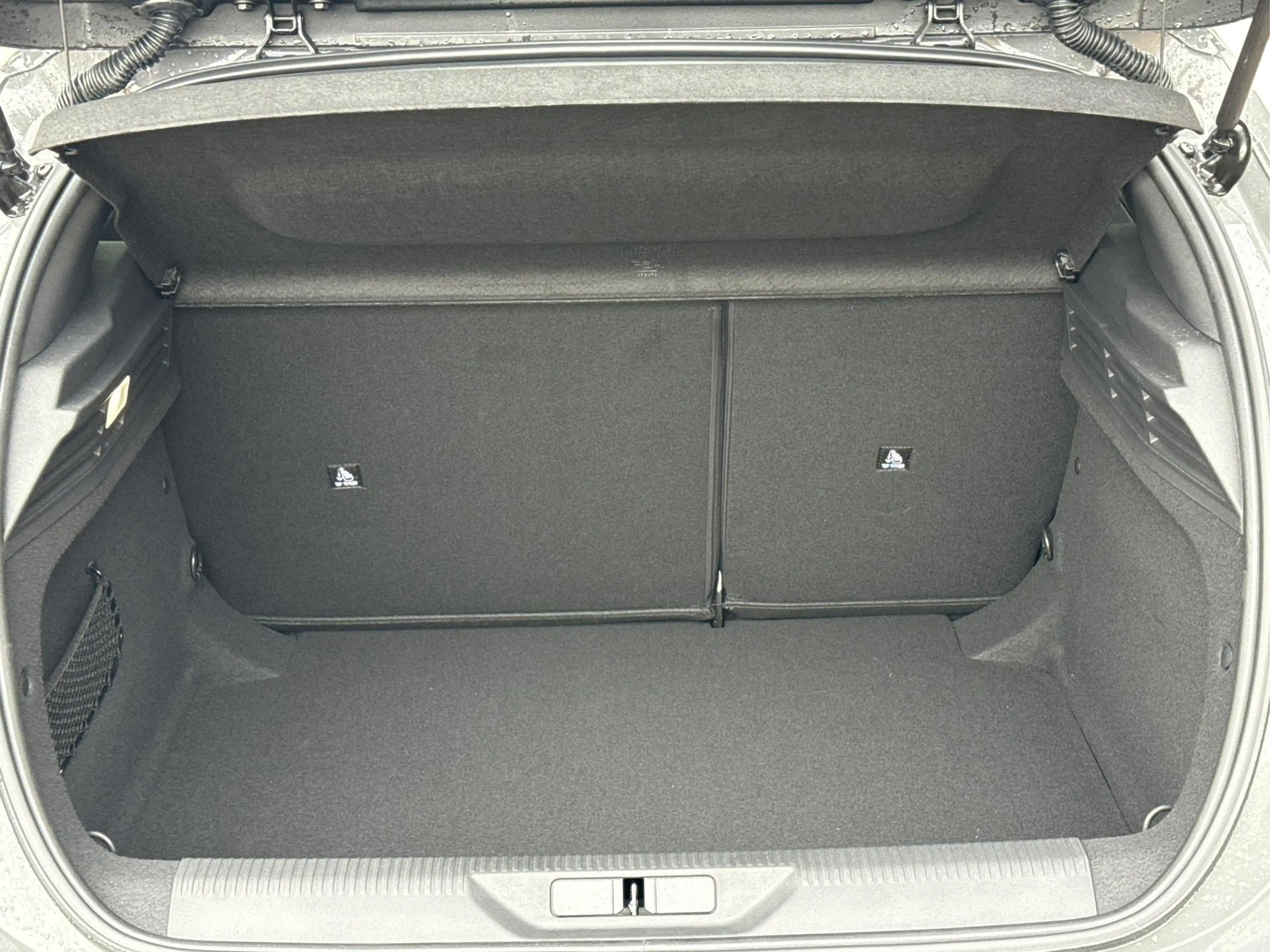 Peugeot 308 Allure SHZ+KAMERA+NAVI+KEYLESS+ACC+17 LM 1.5 Bl... — photo 11