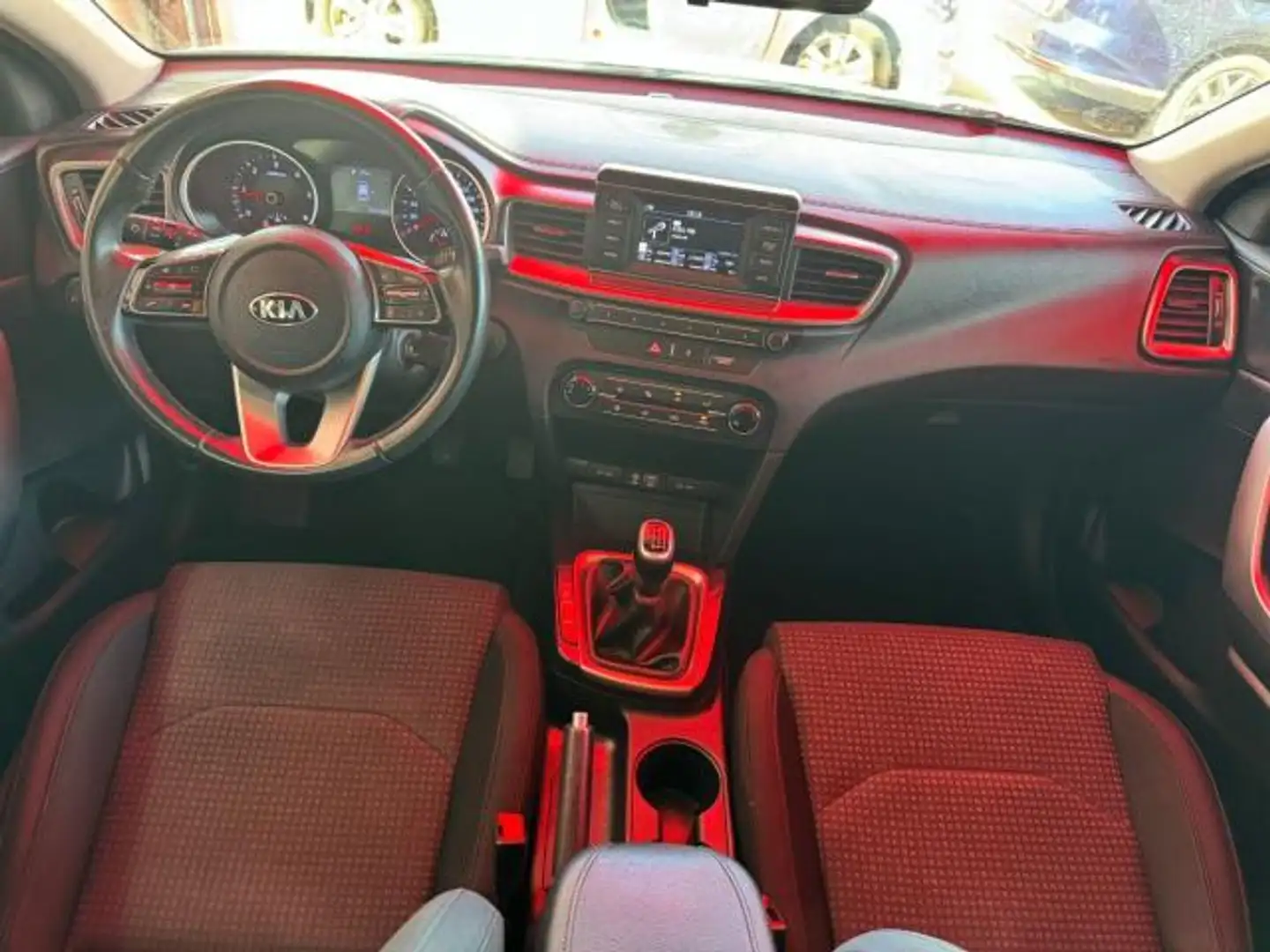 Kia Ceed / cee'd Tourer 1.6 CRDi Concept 85 kW (115 CV) Blanc - 2