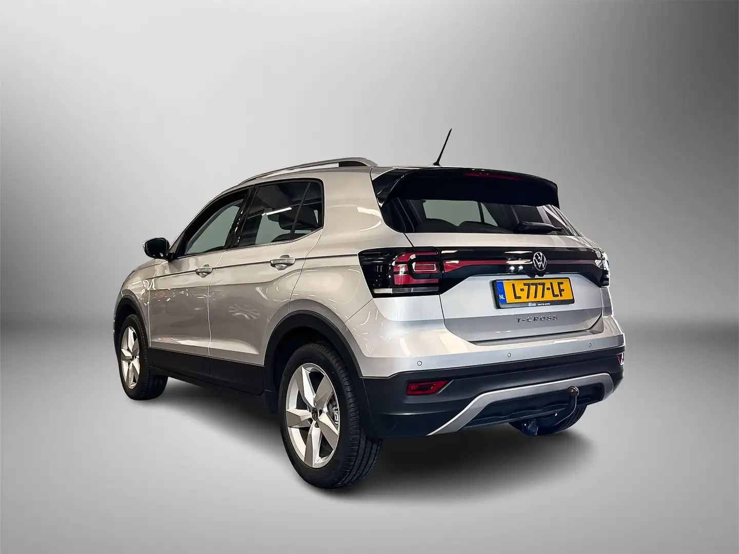 Volkswagen T-Cross 1.0TSI 110pk Style / Adaptive Cruise Control / Nav Gris - 2