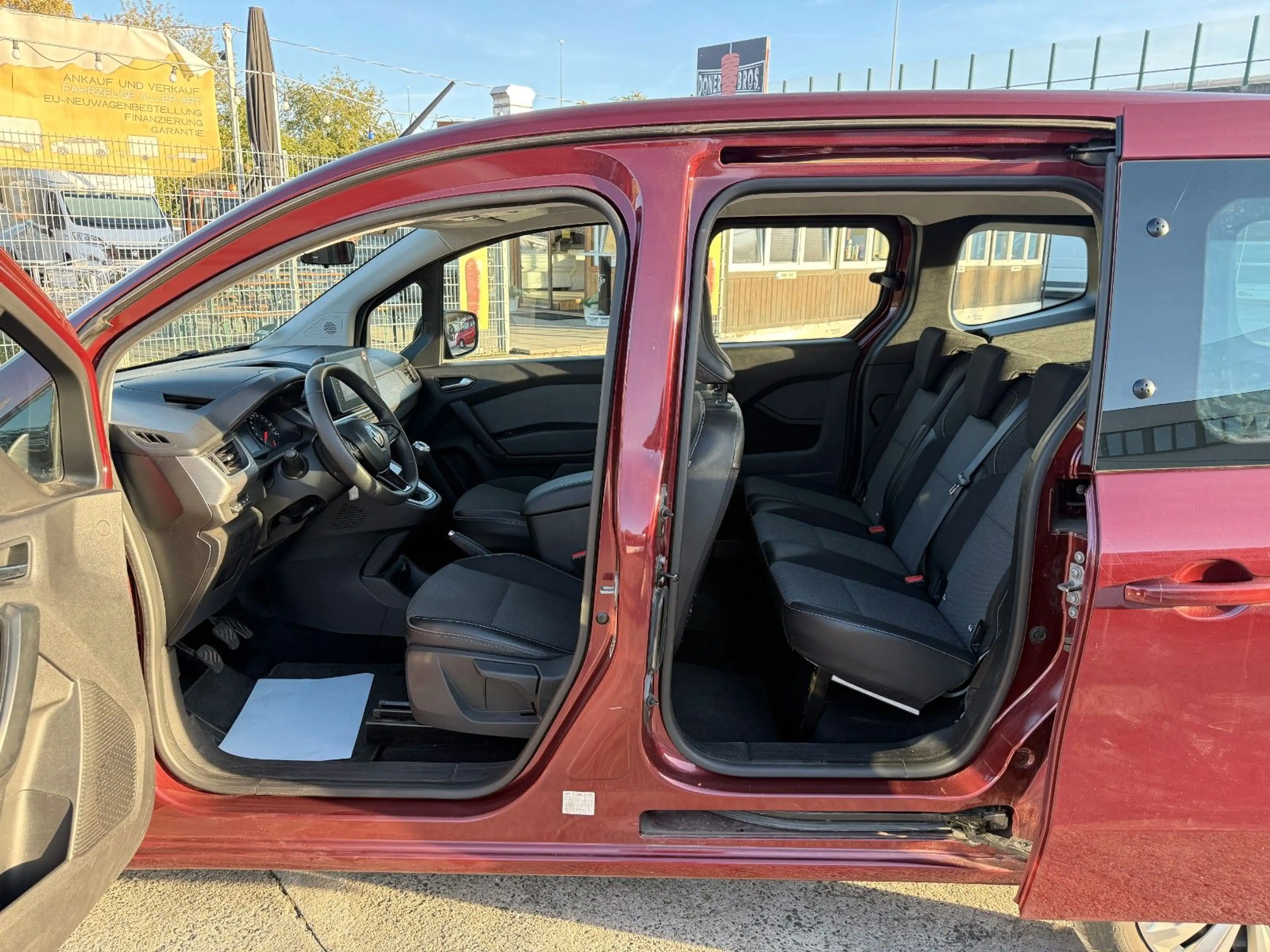 Renault Kangoo III Equilibre CarPlay Navi Assist 5-Sitze — photo 8
