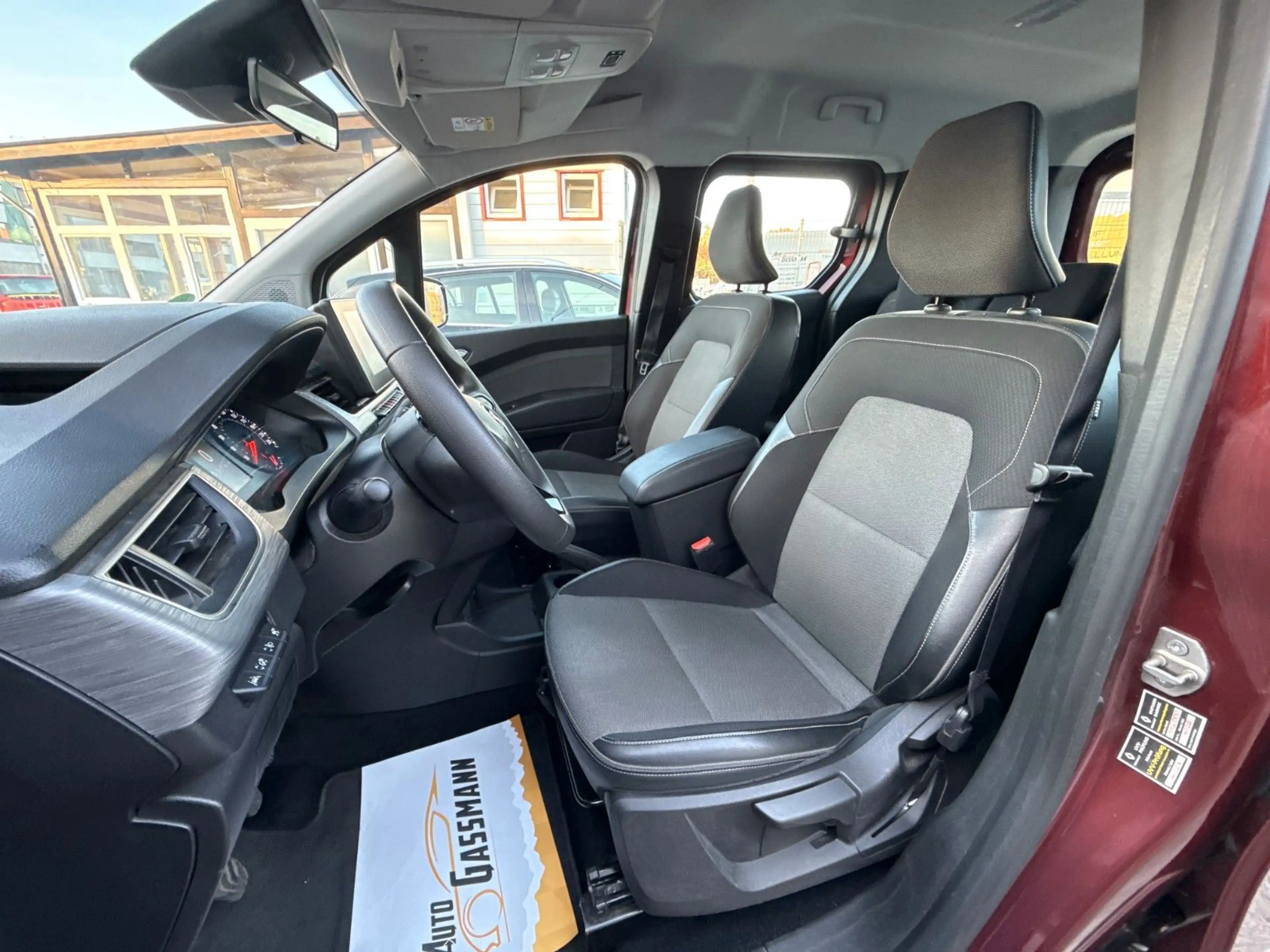Renault Kangoo III Equilibre CarPlay Navi Assist 5-Sitze — photo 10