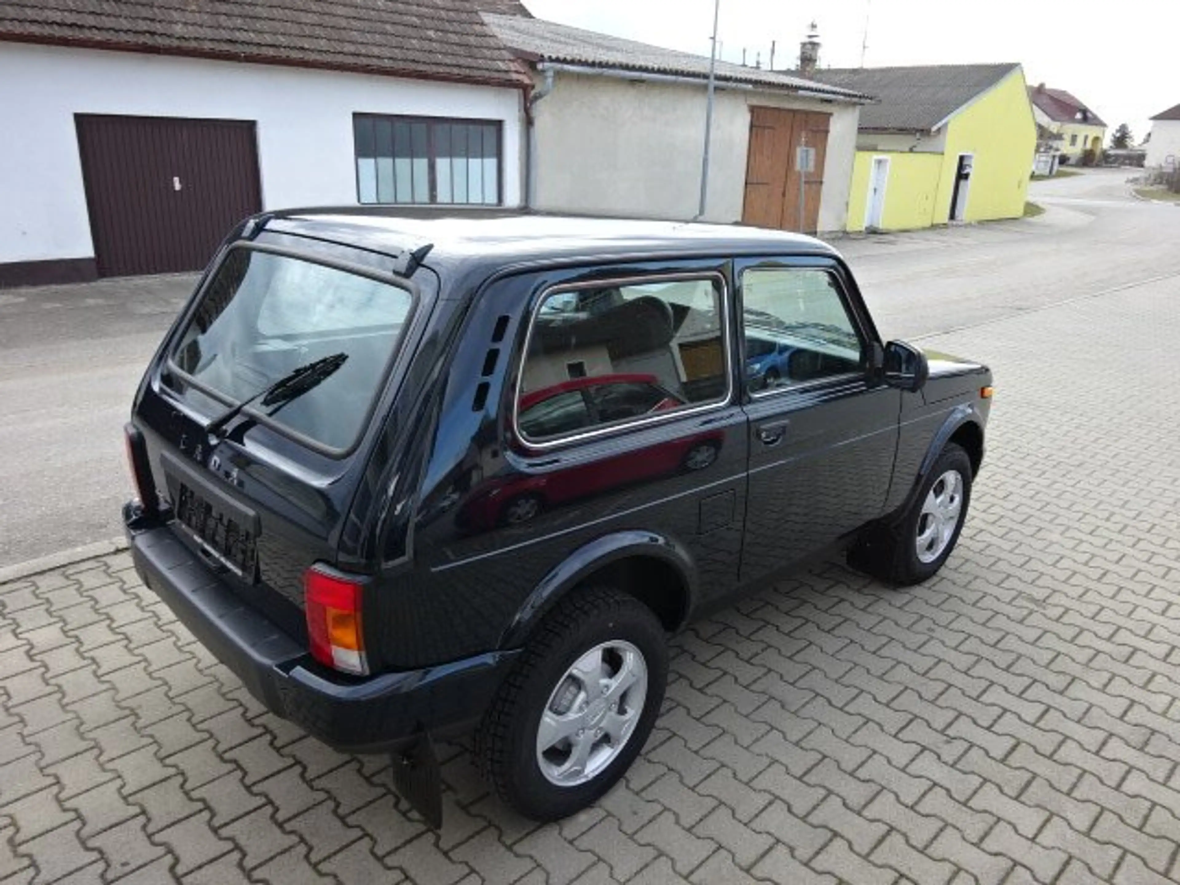 Lada Taiga 4 x 4 URBAN Austria Jagd Edition — photo 6