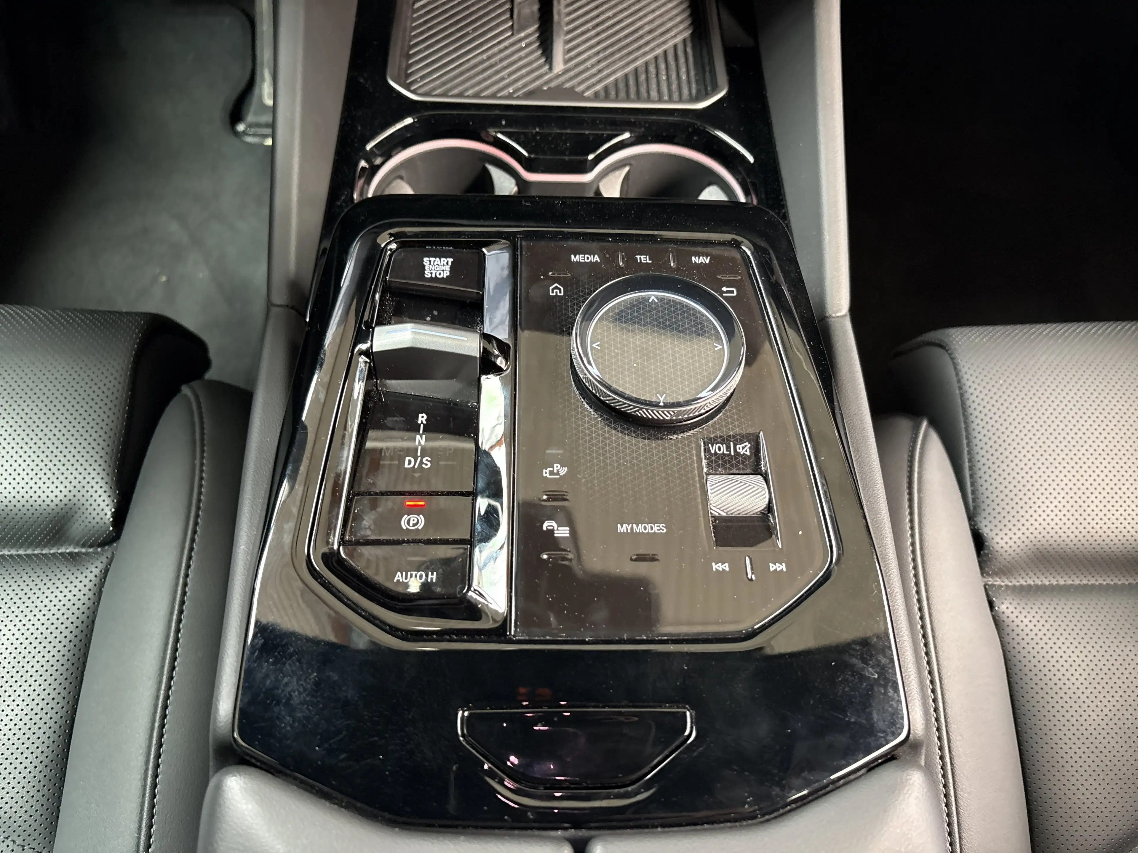 BMW 550 e xDrive M Sport|20"LM|Head-Up|Autobahnass. — photo 13