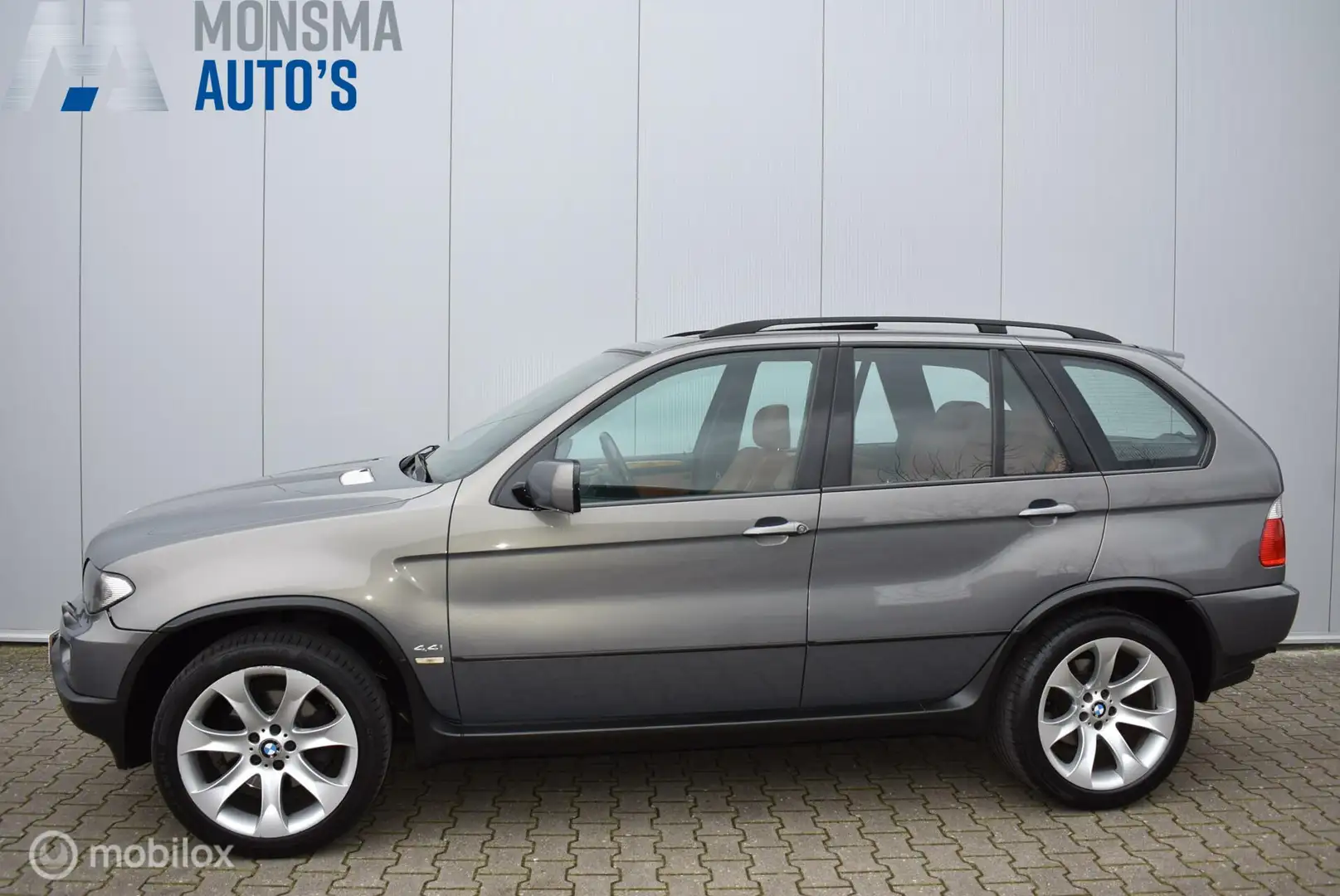 BMW X5 4.4i Individual Nappaleder LPG Pano 20" LMV Camera Gris - 1