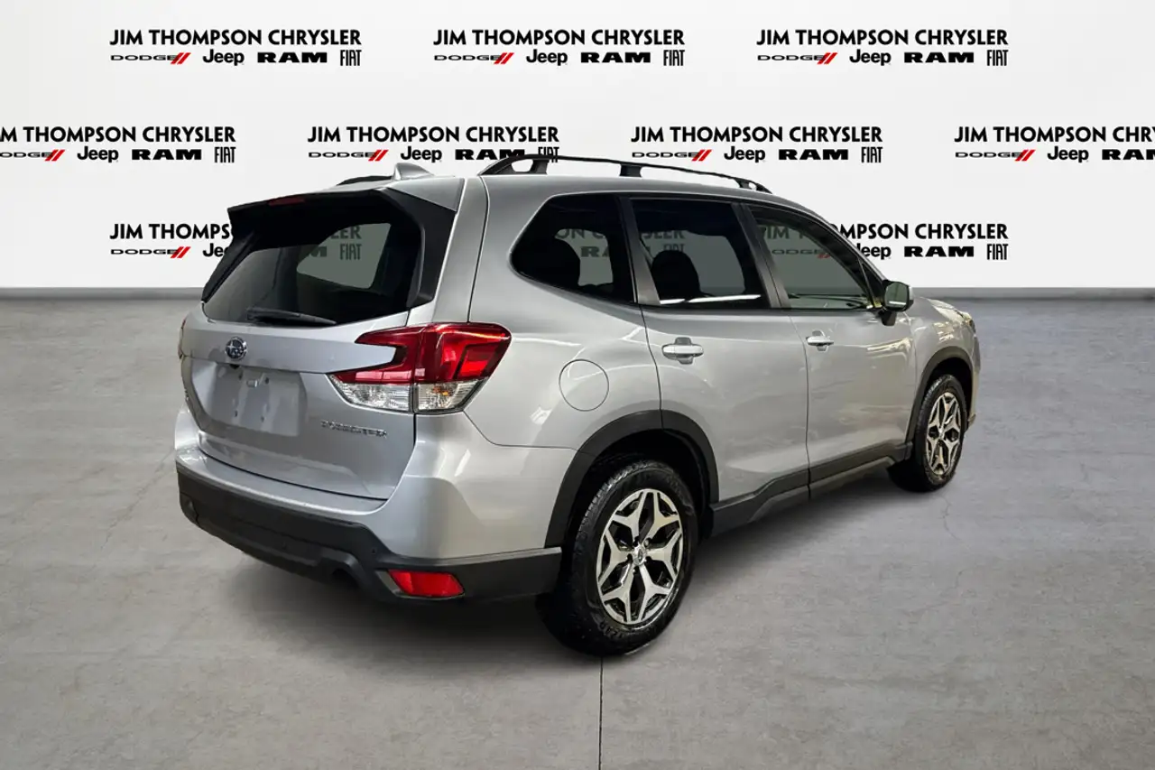 Subaru Forester снимка Subaru Forester