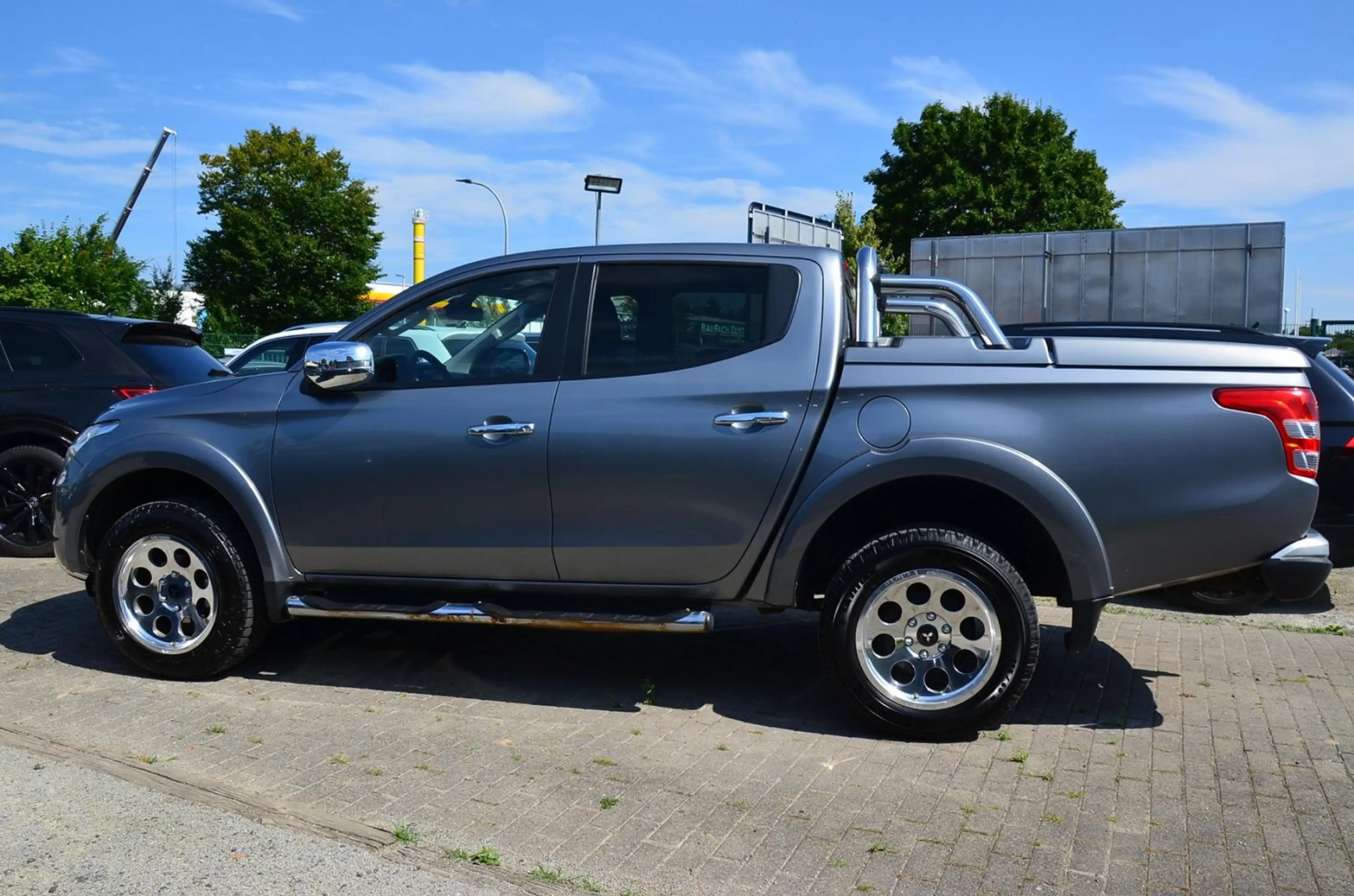 Mitsubishi L200 L 200 4x4 2,4 DI-D Plus Doppelkabine AHK Klinaauto — photo 3