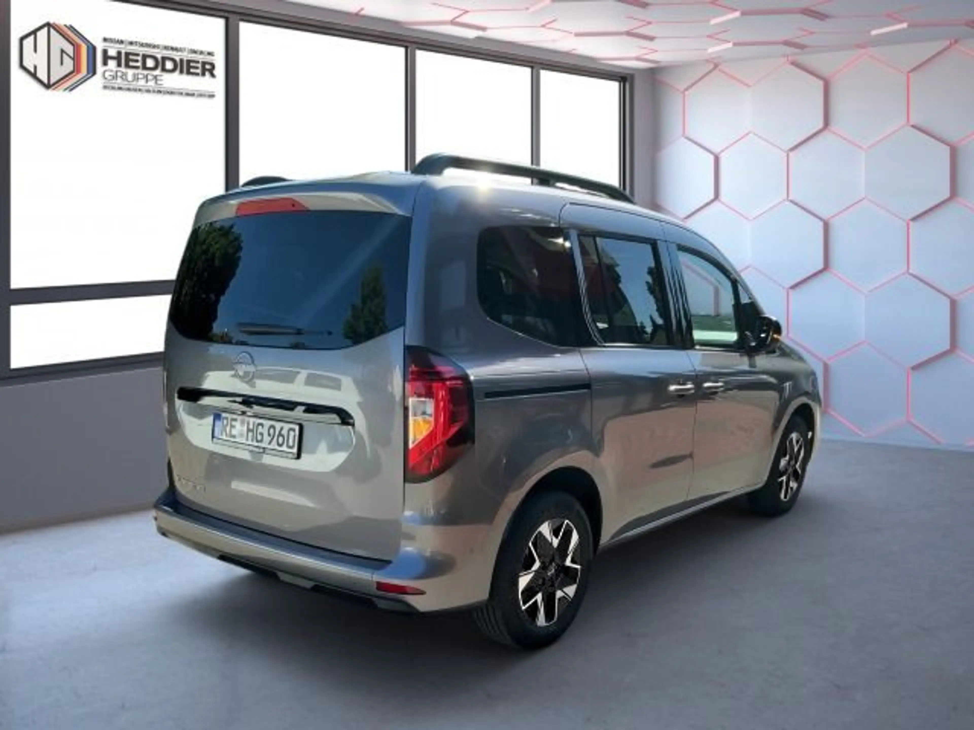 Nissan Townstar Kombi L1 DIG-T 130 AT TEKNA 2ST — photo 3