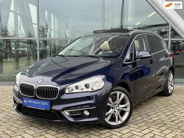 BMW 220 2-serie Active Tourer 220i Luxury 192pk Automaat /