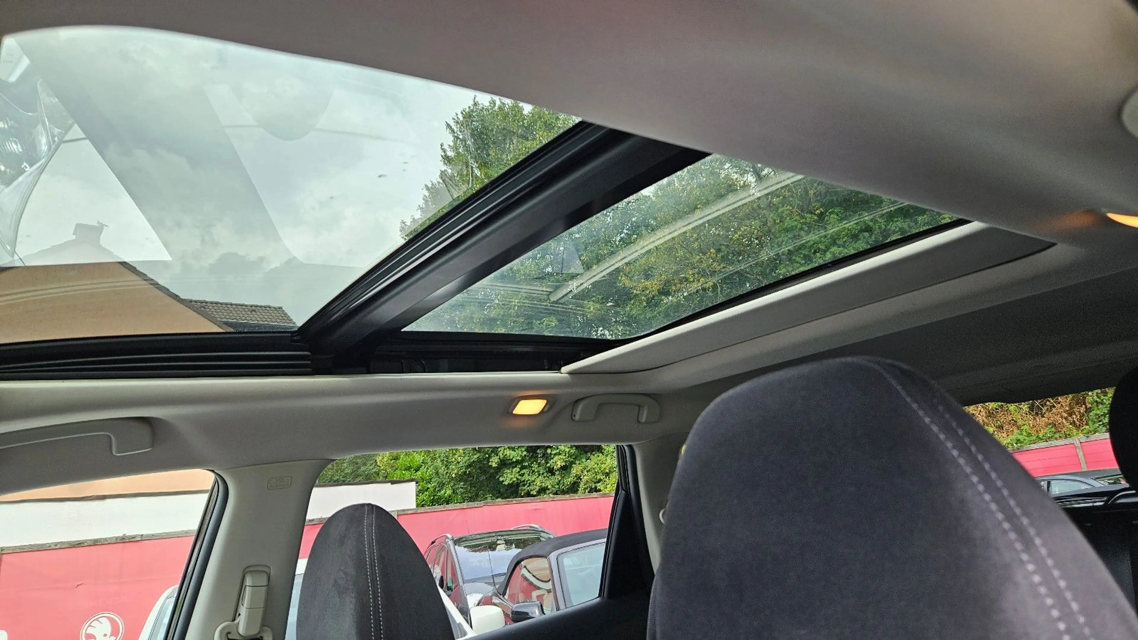 Nissan X-Trail Acenta:7 Sitzplätze,Automatik Gtr,8FB,2H — photo 14