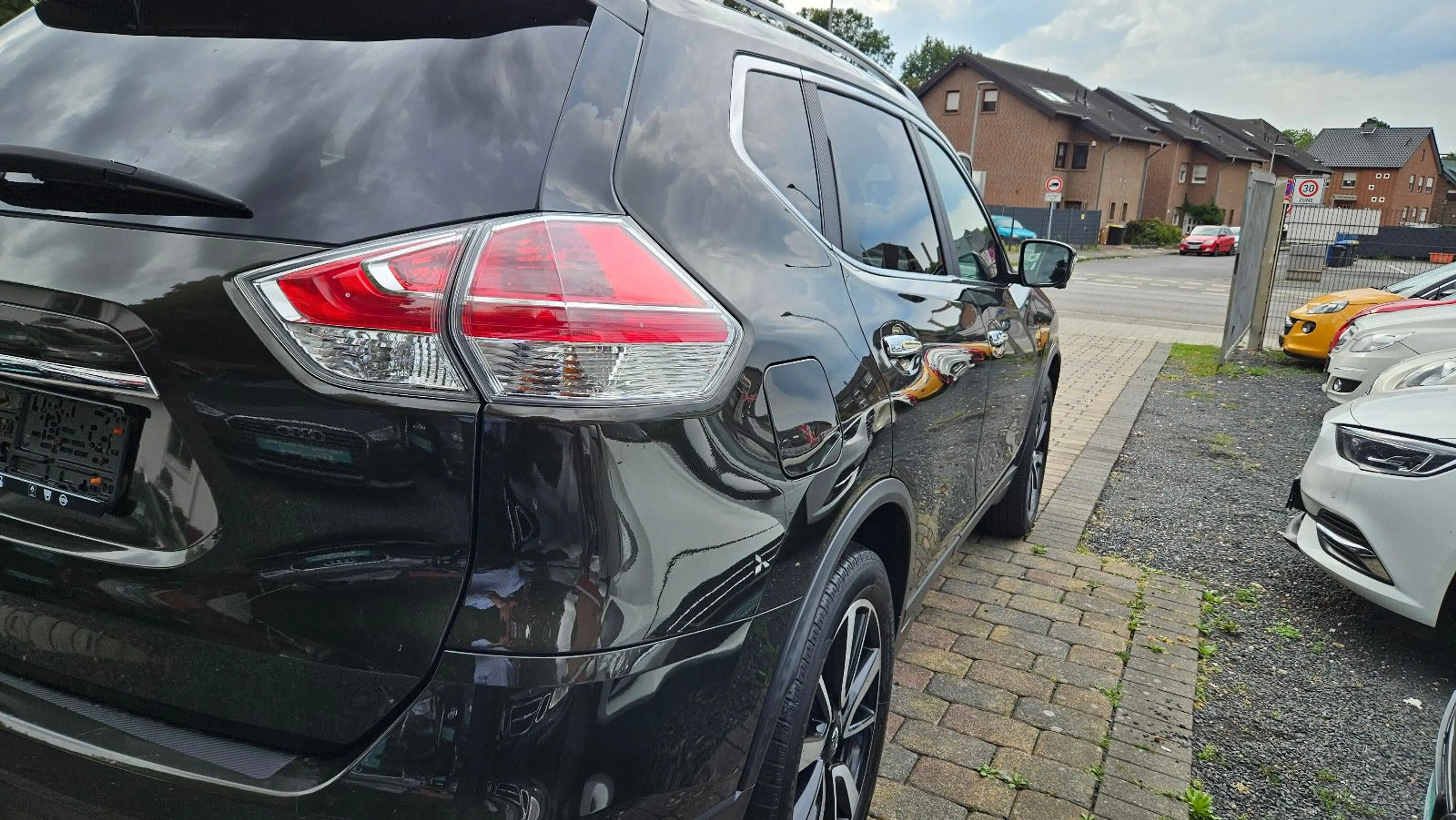 Nissan X-Trail Acenta:7 Sitzplätze,Automatik Gtr,8FB,2H — photo 6