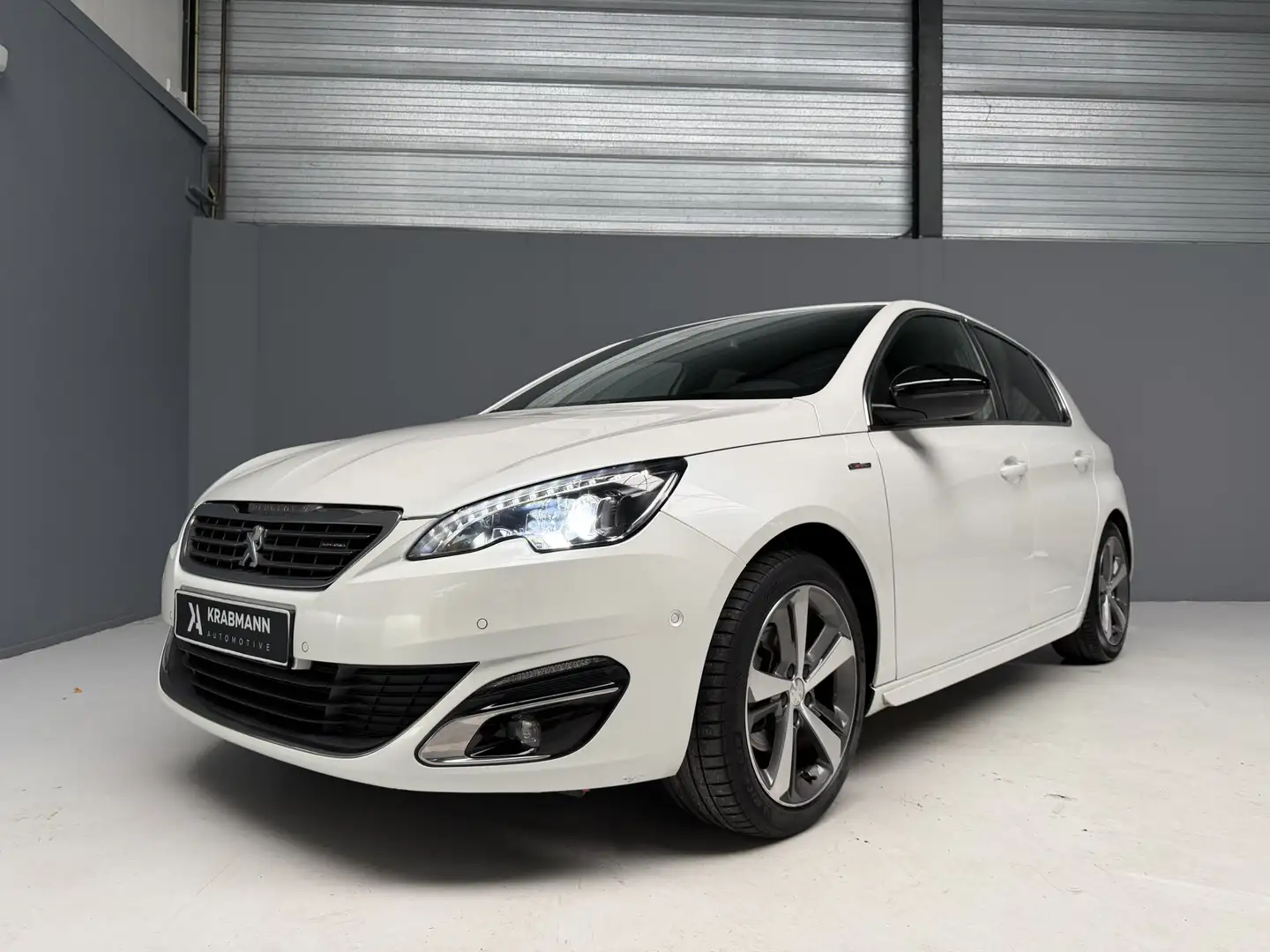 Peugeot 308 1.2 PureTech GT-line Automaat|LED|Cruise|Clima Weiß - 1