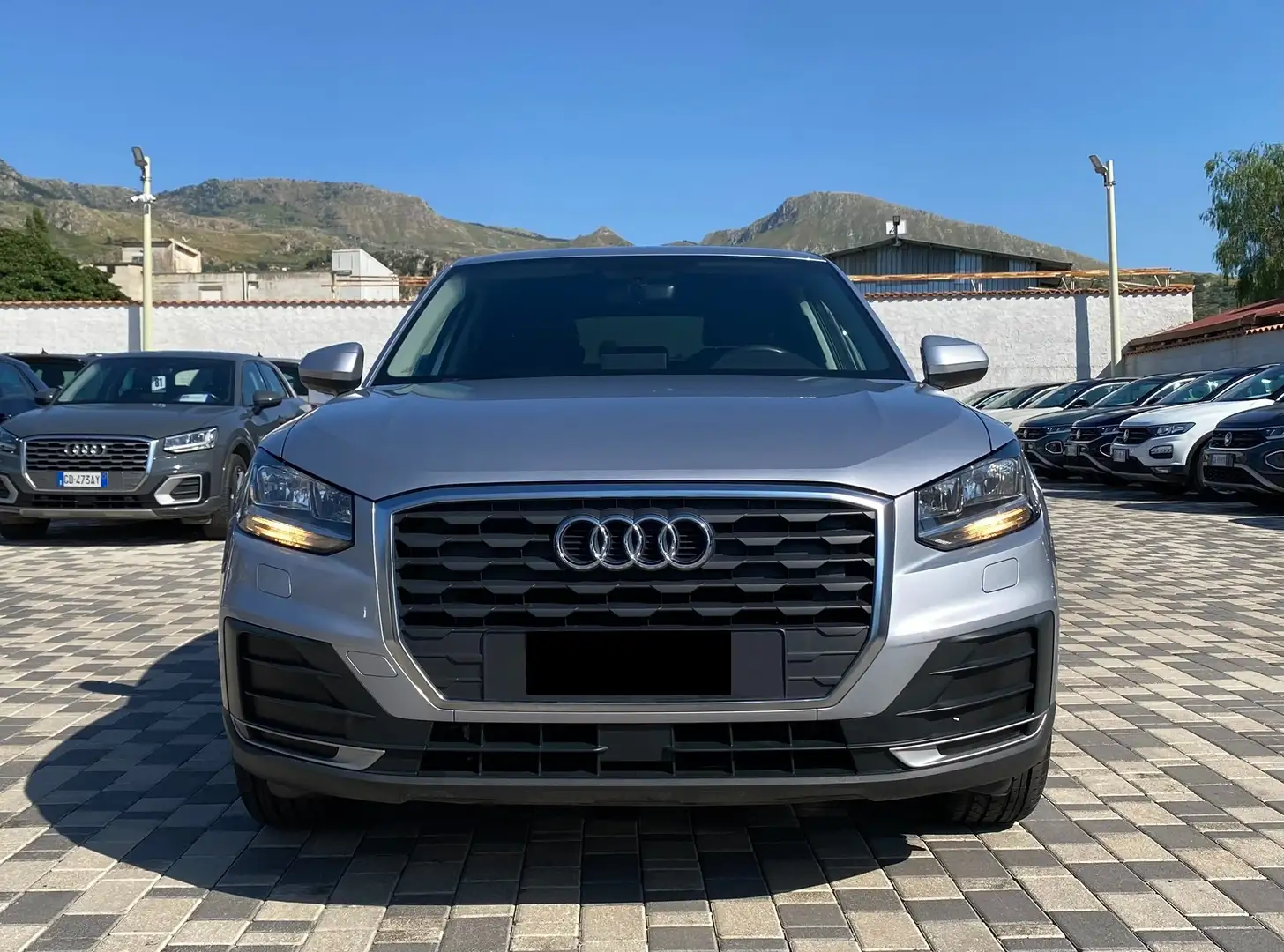 Audi Q2 Business 1.6 TDI 116CV 30 Argento - 2