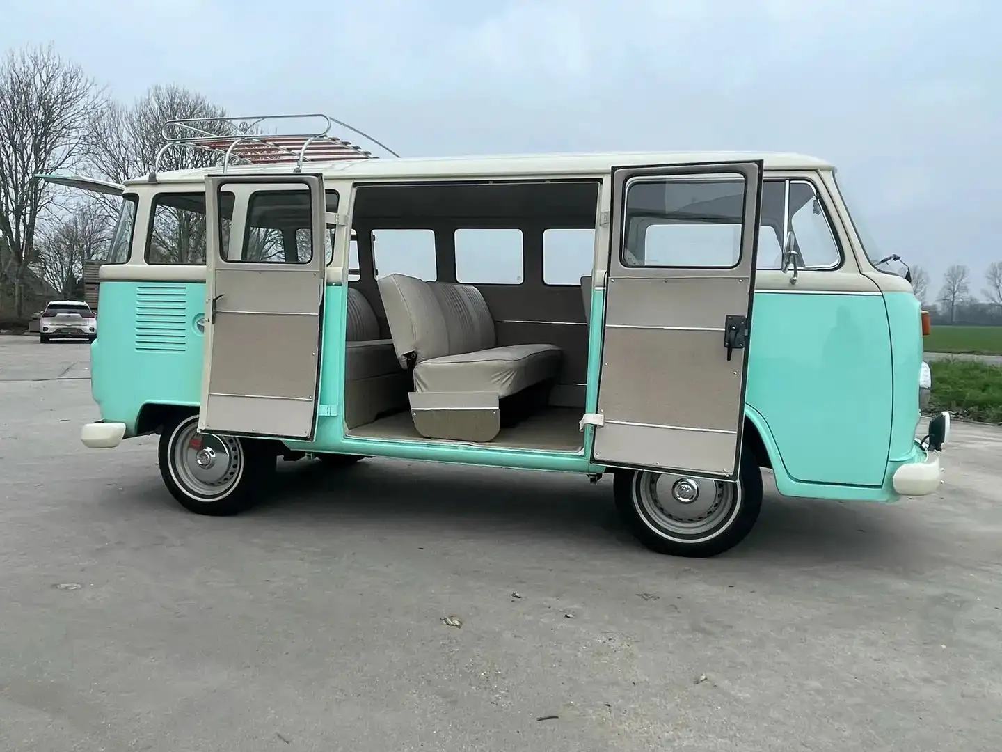 Volkswagen T2 Синій - 1