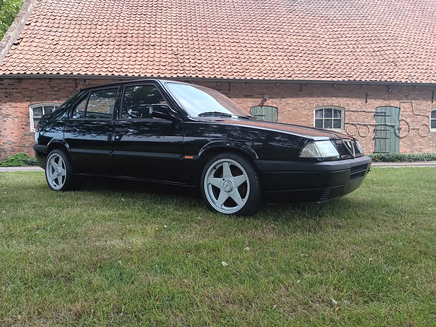 Alfa Romeo 33 16v permanent 4 Černá - 1