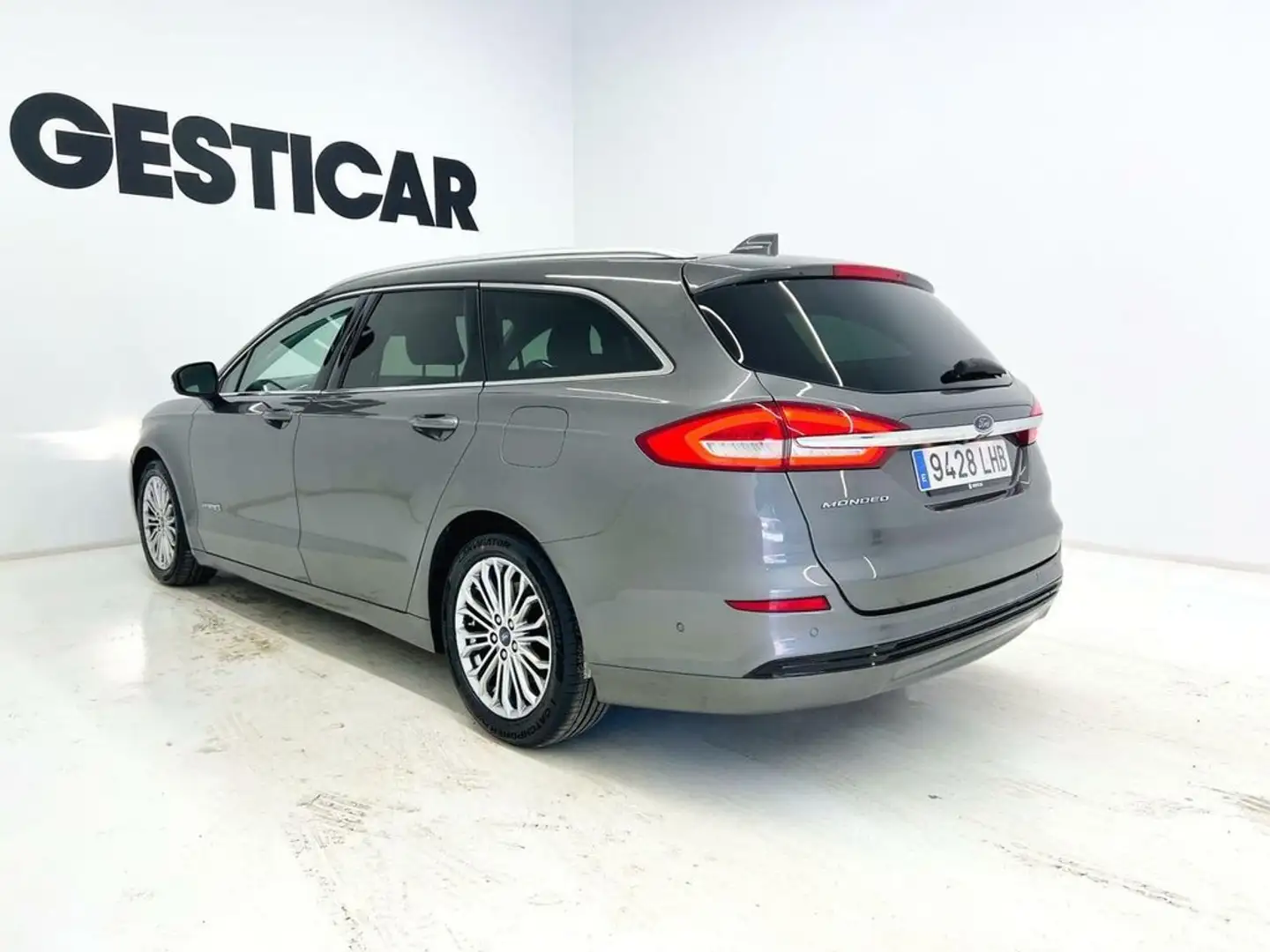 Ford Mondeo 2.0 Híbrido 187 CV Titanium HEV AT SB Gris - 2