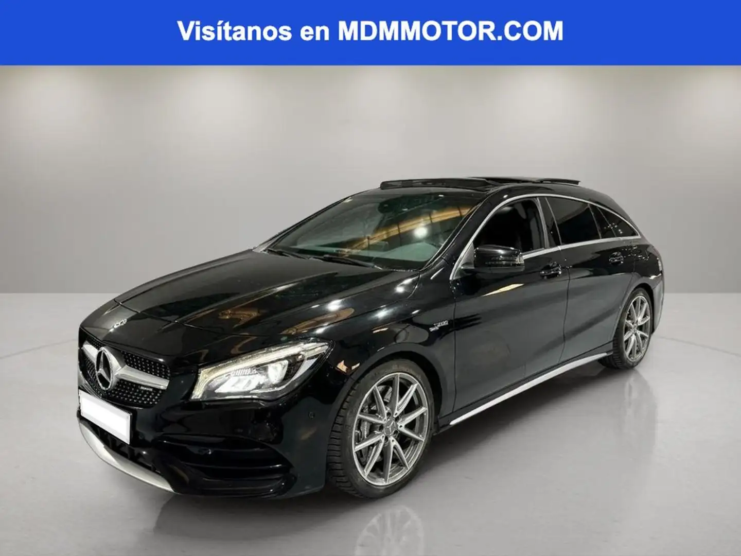 Mercedes-Benz CLA 45 AMG MercedesAMG 4M Shooting Brake Noir - 1