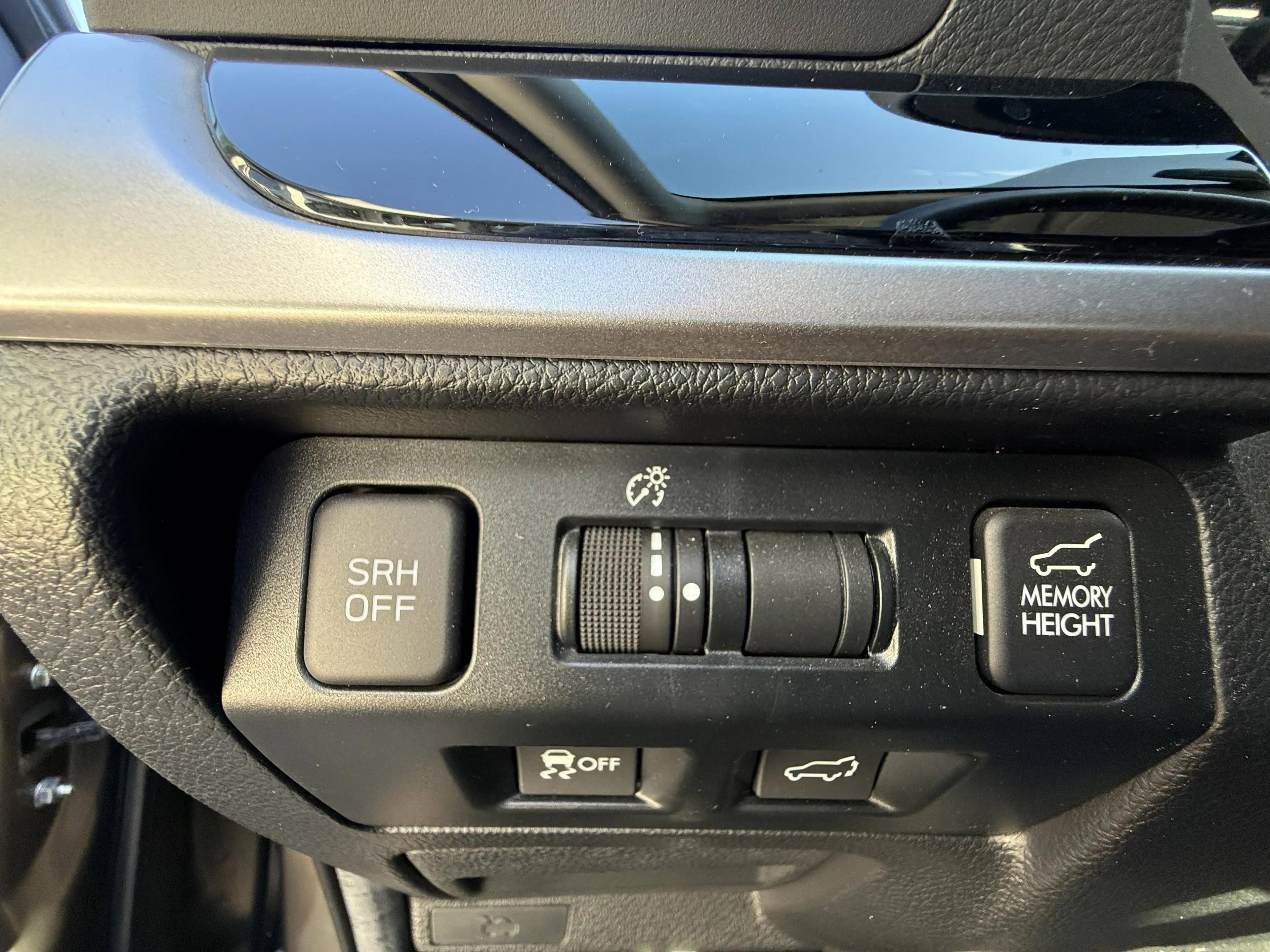 Subaru Forester 2,0XT Exclusive CVT — photo 15
