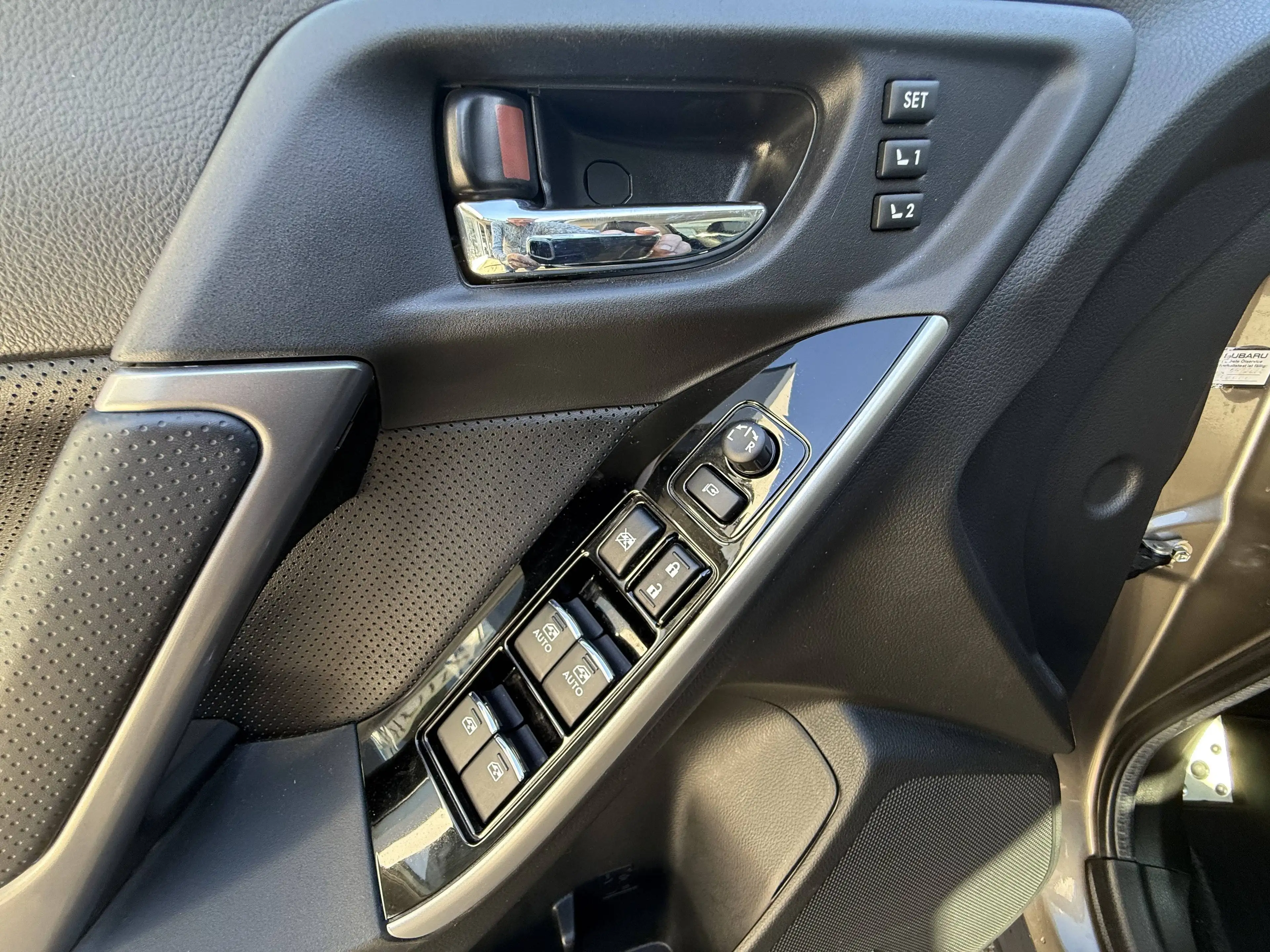 Subaru Forester 2,0XT Exclusive CVT — photo 12