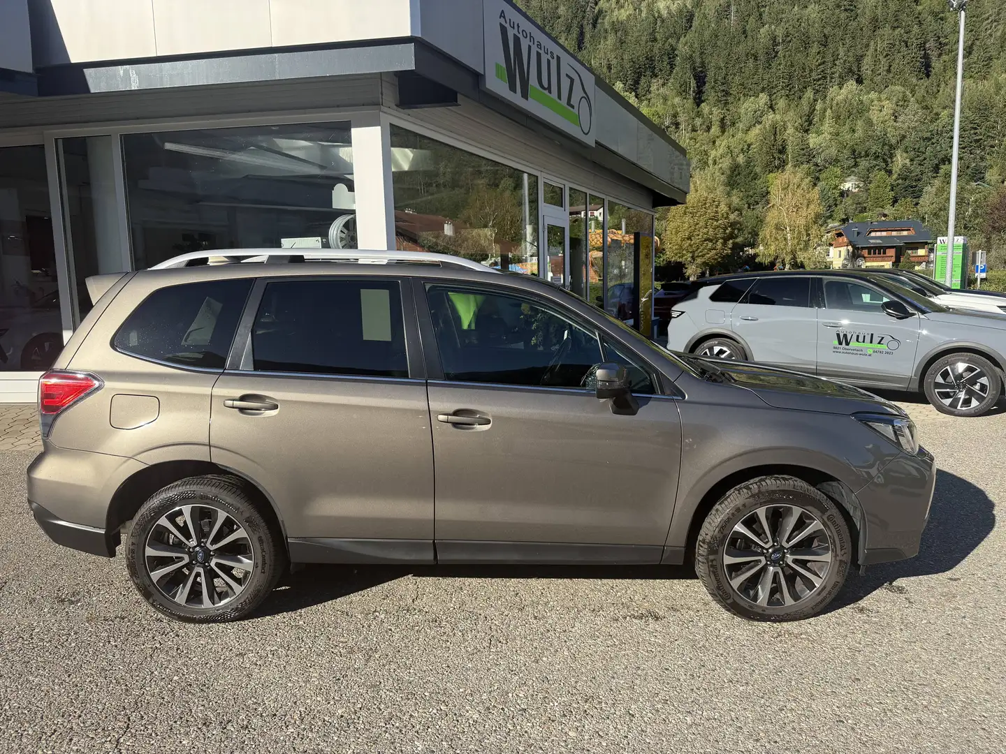 Subaru Forester 2,0XT Exclusive Automatik - Erstbesitz-AHV-Winterräder neu Bronze - 2