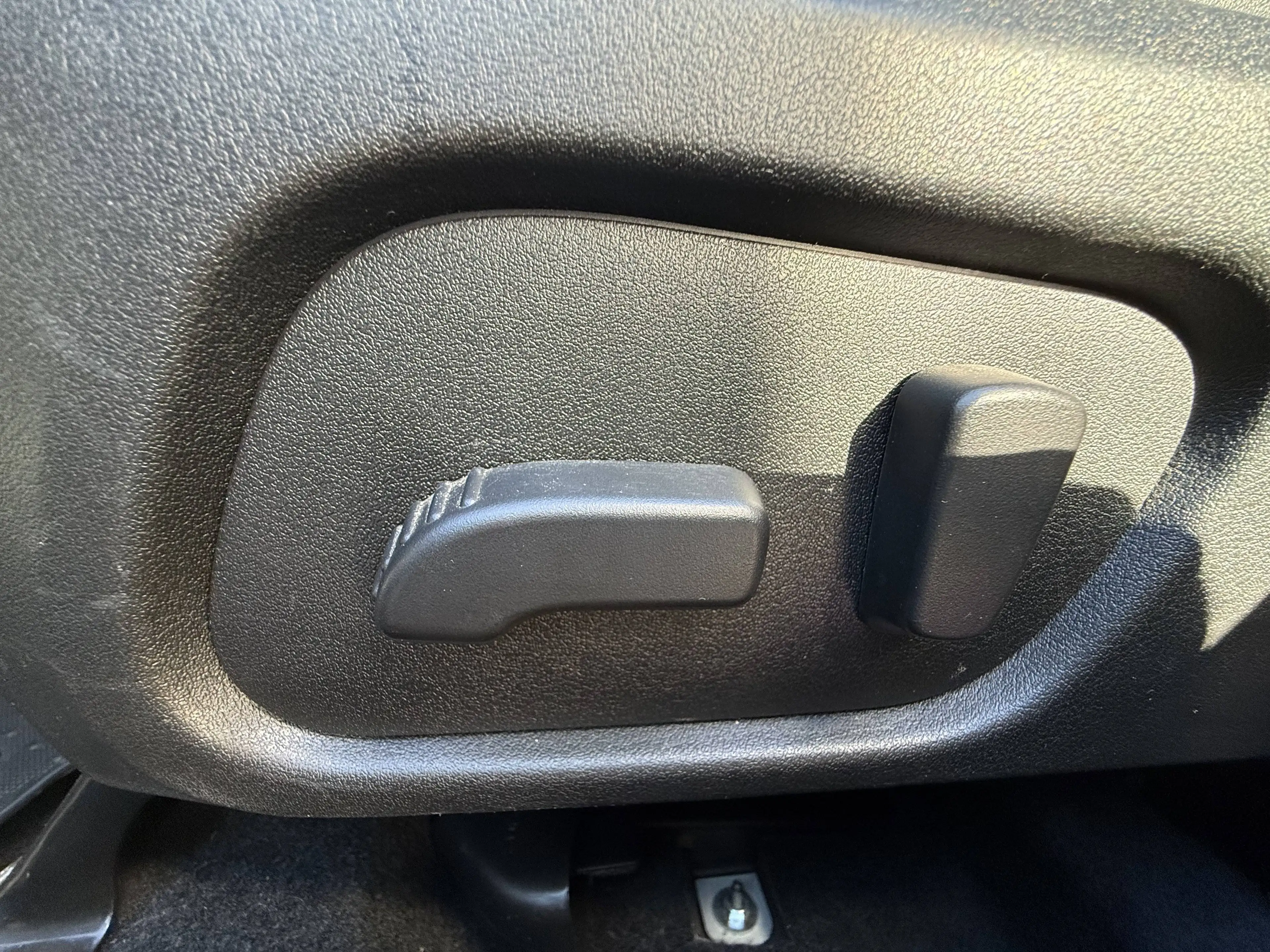 Subaru Forester 2,0XT Exclusive CVT — photo 14