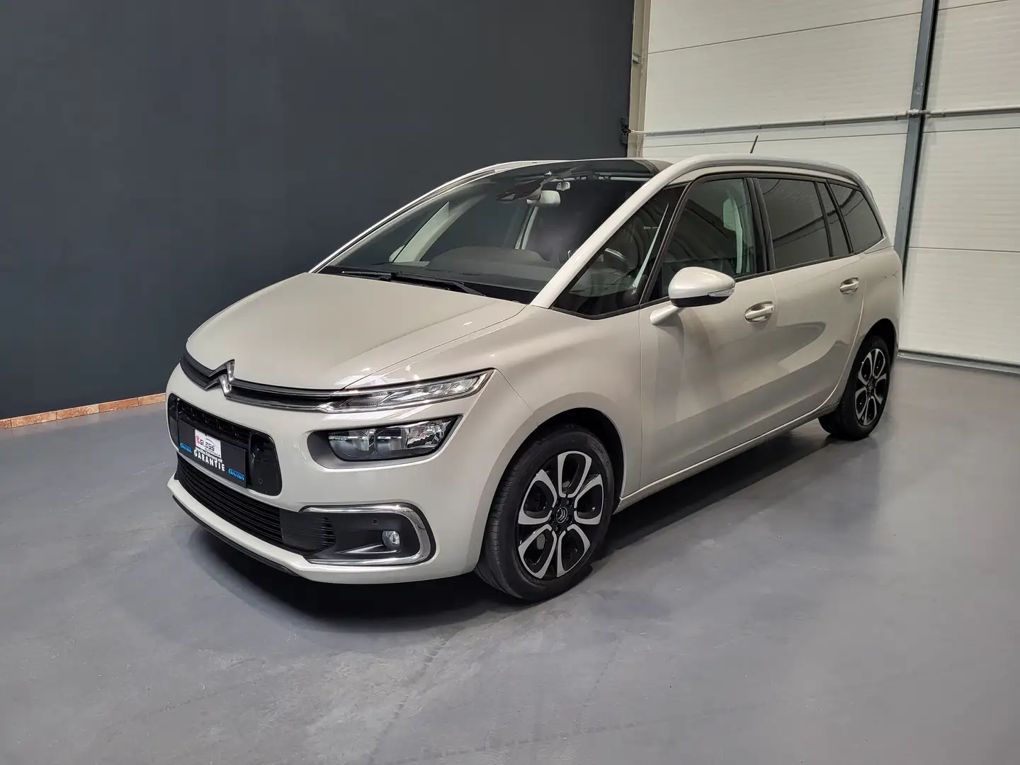 Citroen Grand C4 SpaceTourer 2.0 Blue-HDI Shine *7-Sitze| Navi| Xenon| AHK* Grau - 1