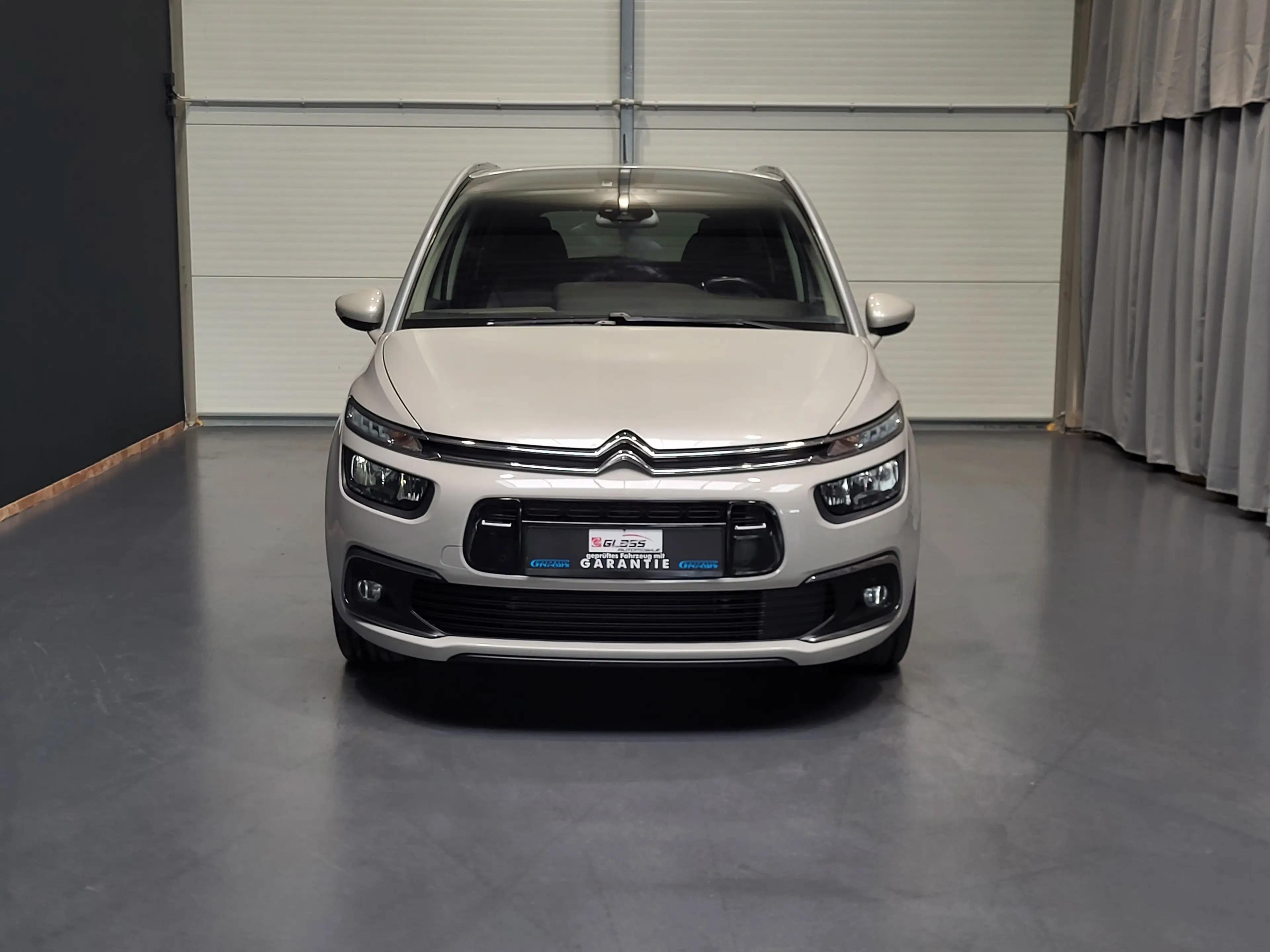 Citroen Grand C4 SpaceTourer 2.0 Blue-HDI Shine *7-Sitze| Navi| Xenon| AHK* — photo 2
