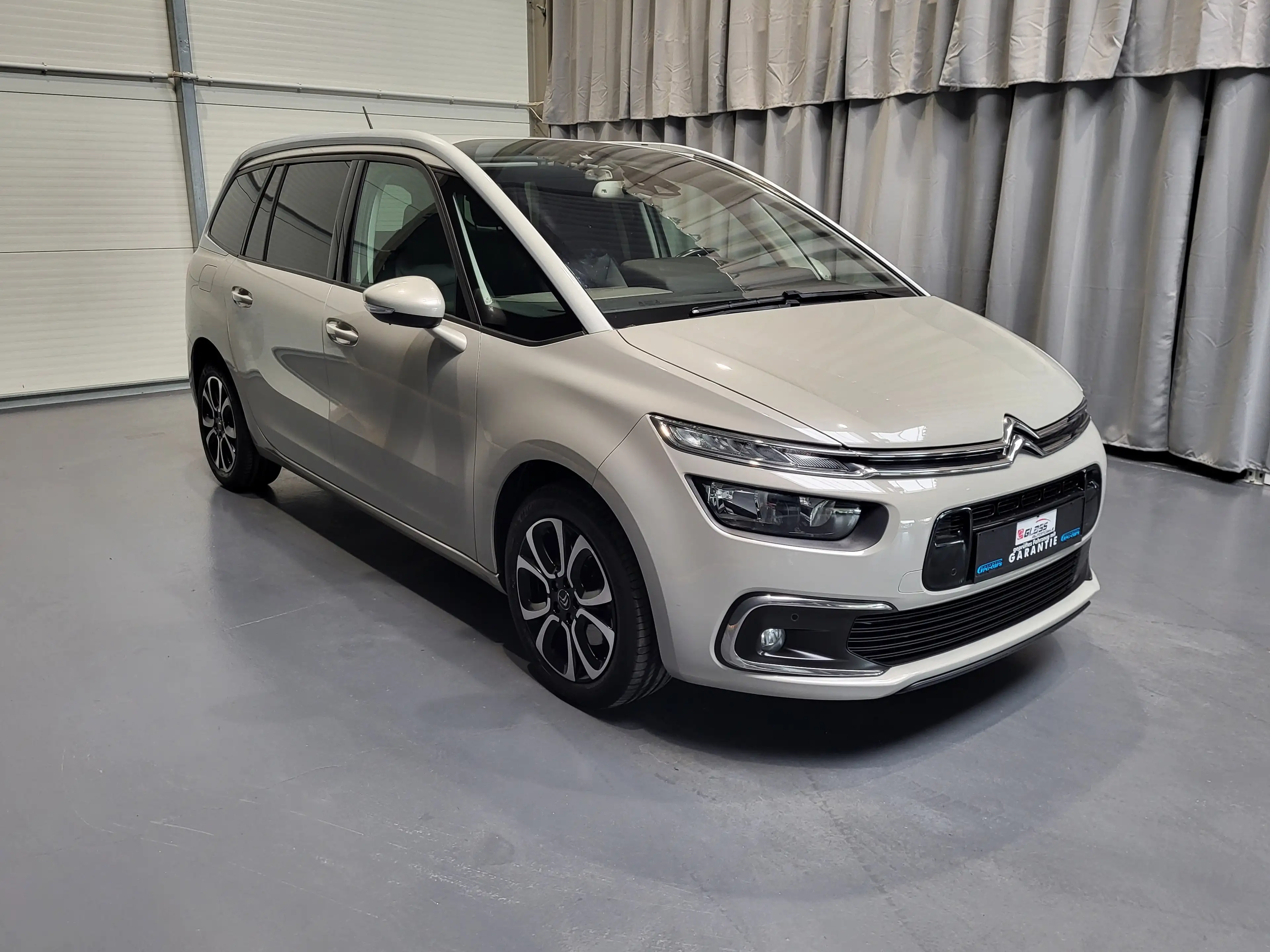 Citroen Grand C4 SpaceTourer 2.0 Blue-HDI Shine *7-Sitze| Navi| Xenon| AHK* — photo 3