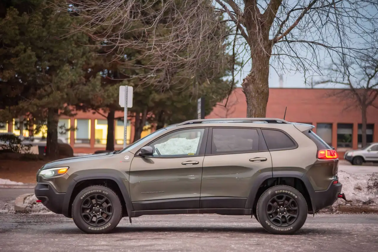 Jeep Cherokee снимка Jeep Cherokee
